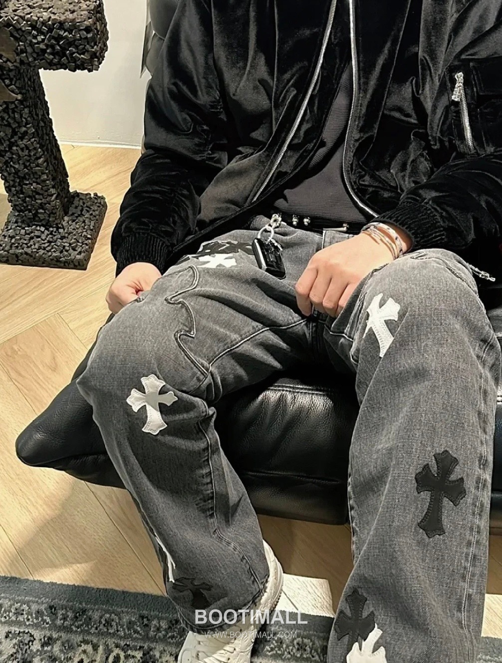 Chrome Hearts 2025 S/S Denim Straight Pants with Flame Pink Cross Patchwork 크롬하츠 2025SS 데님 블랙 팬츠 플레임 핑크 크로스 패치워크 8