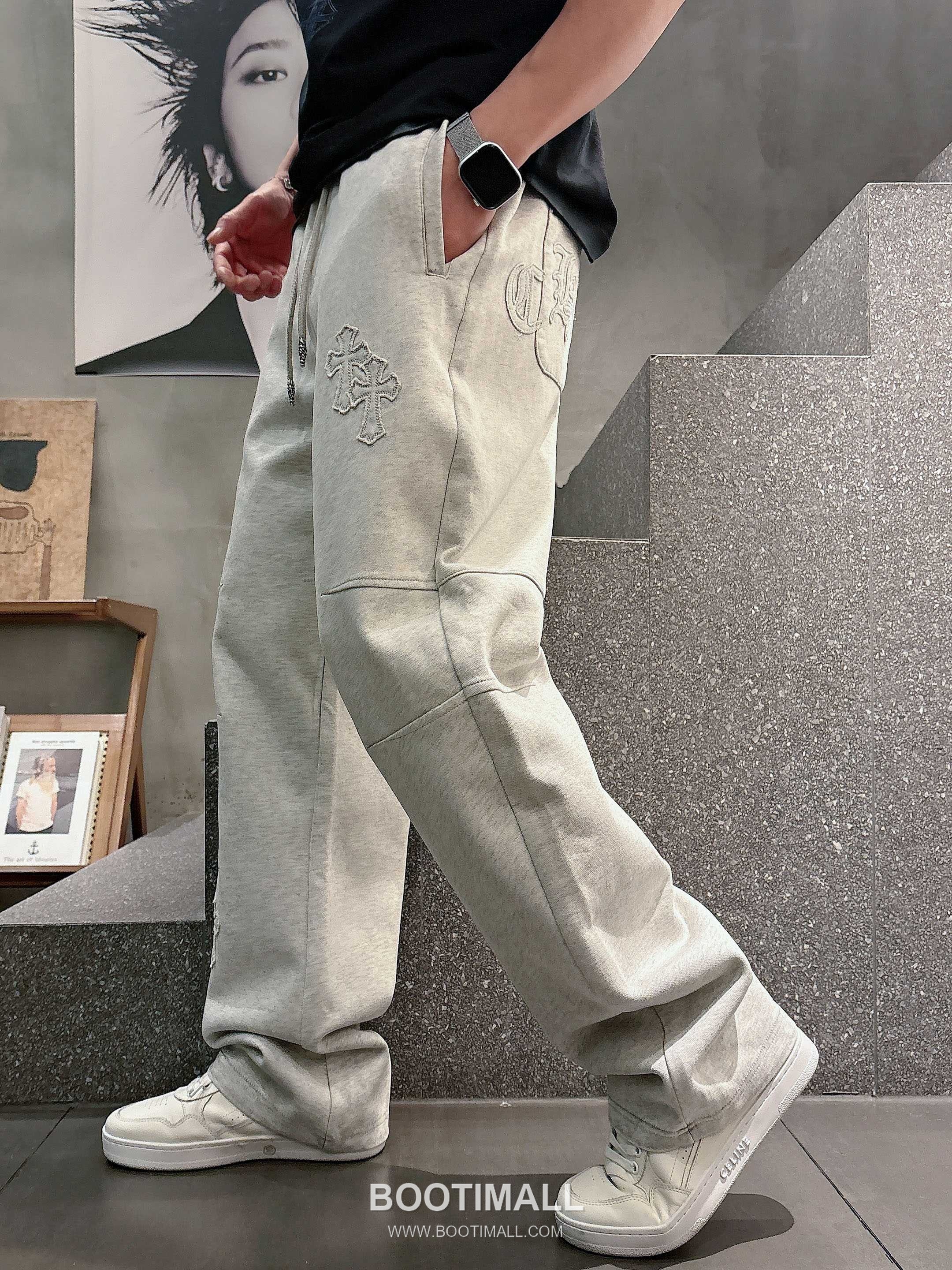 Chrome Hearts 2026 S/S Cotton Sweatpants with Logo Print 크롬하츠 2026SS 코튼 블랙 팬츠 로고 프린트 5