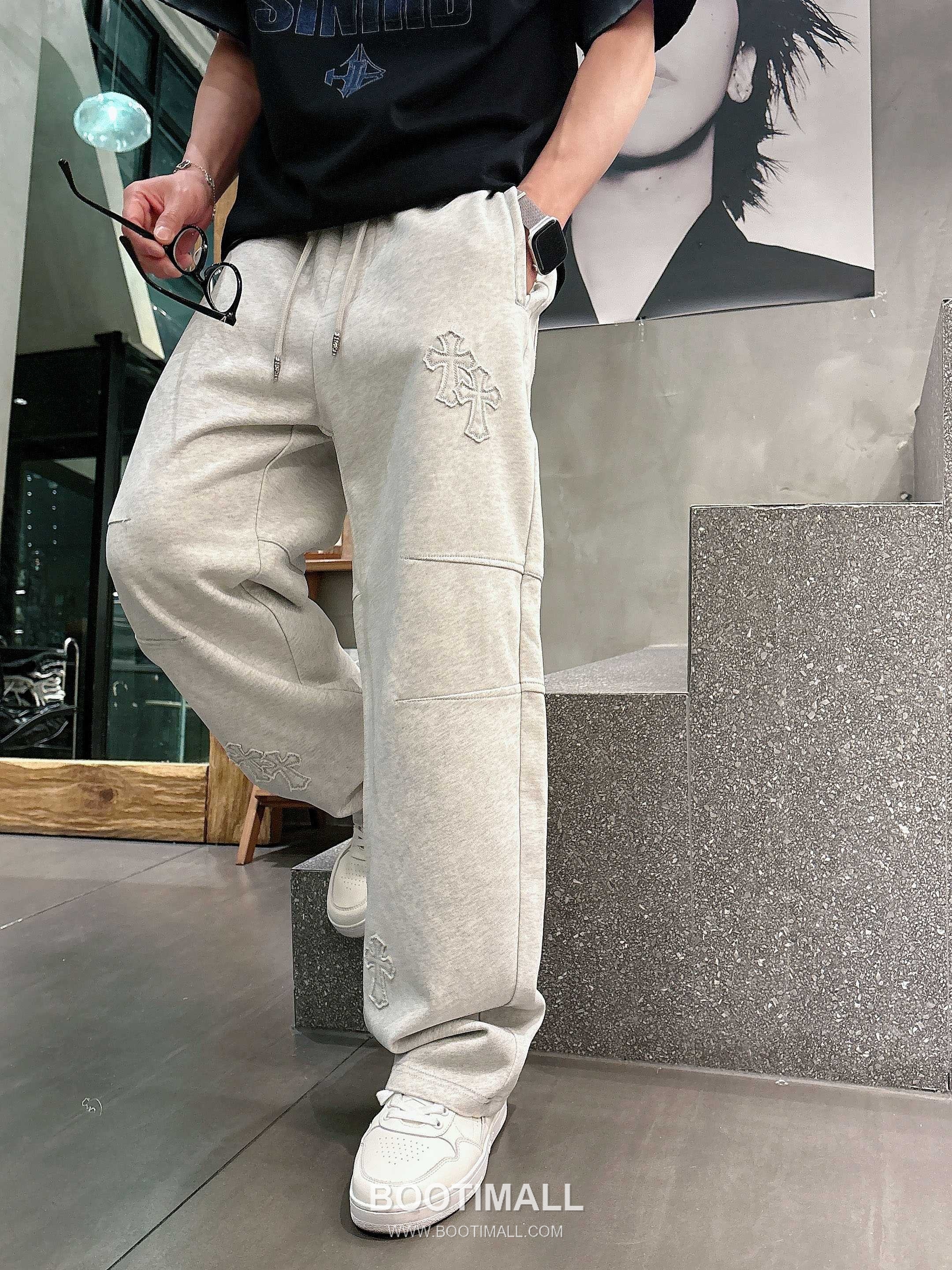 Chrome Hearts 2026 S/S Cotton Sweatpants with Logo Print 크롬하츠 2026SS 코튼 블랙 팬츠 로고 프린트 6