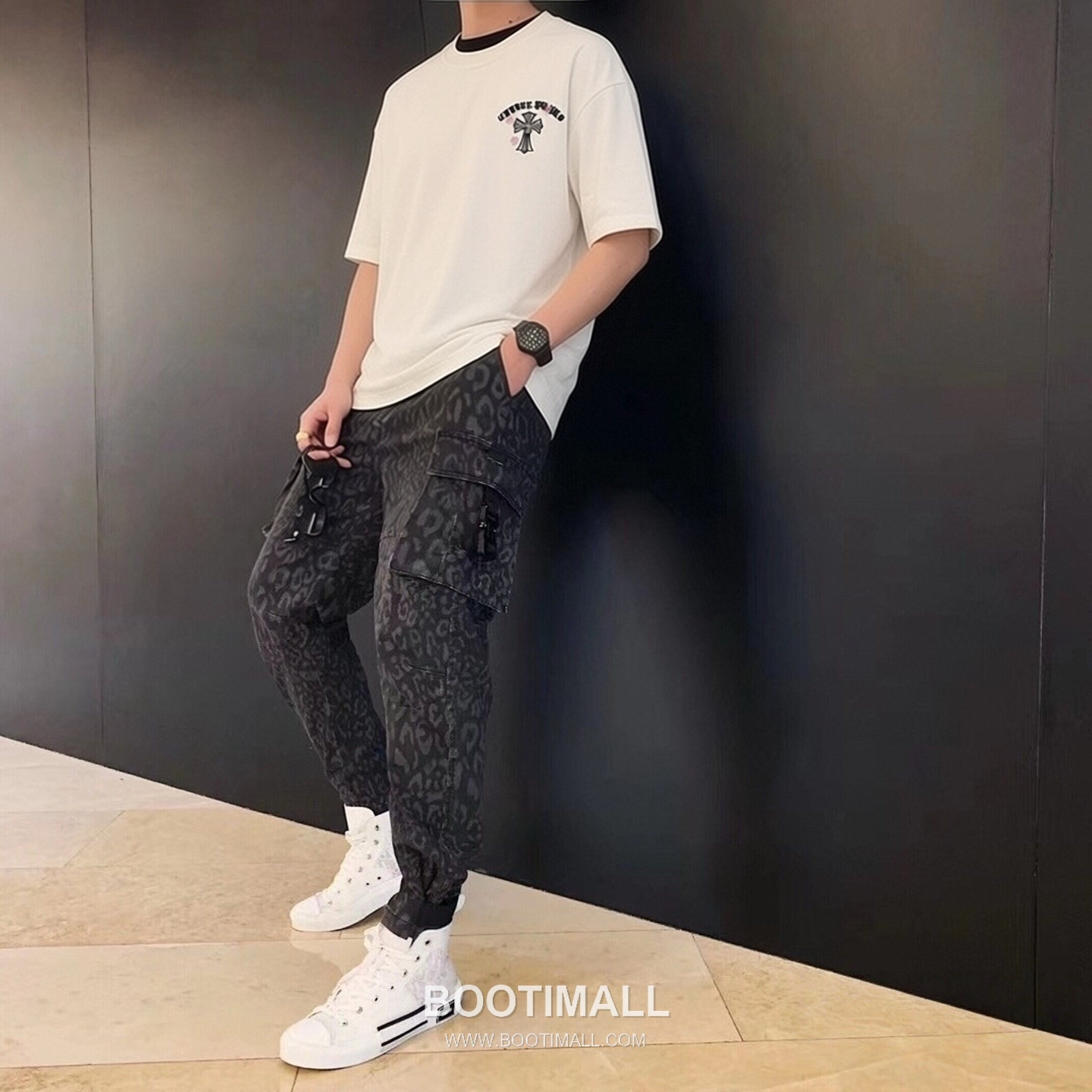 Chrome Hearts 2026 S/S Cotton Short Sleeve T-Shirt with Cross Embroidered Logo 크롬하츠 2026SS 코튼 블랙 티셔츠 크로스 자수 로고 3