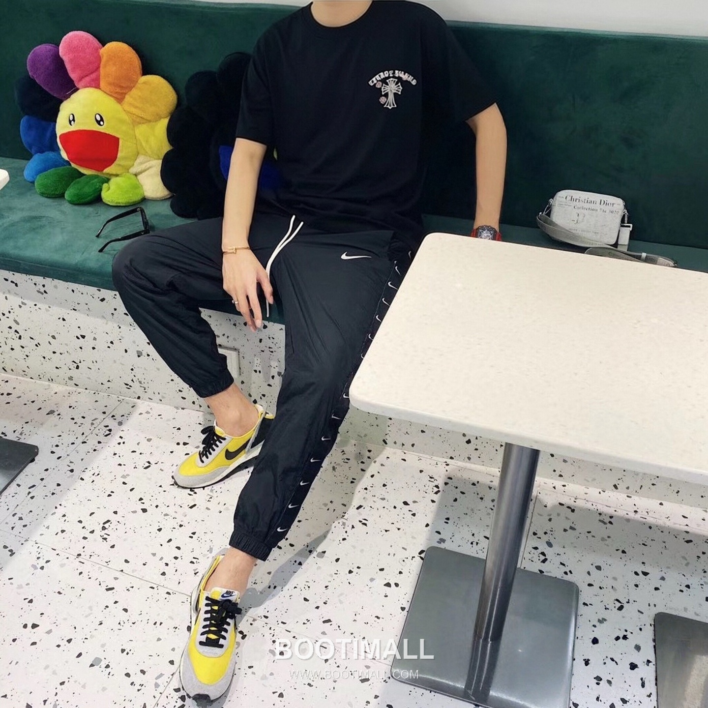 Chrome Hearts 2026 S/S Cotton Short Sleeve T-Shirt with Cross Embroidered Logo 크롬하츠 2026SS 코튼 블랙 티셔츠 크로스 자수 로고 1