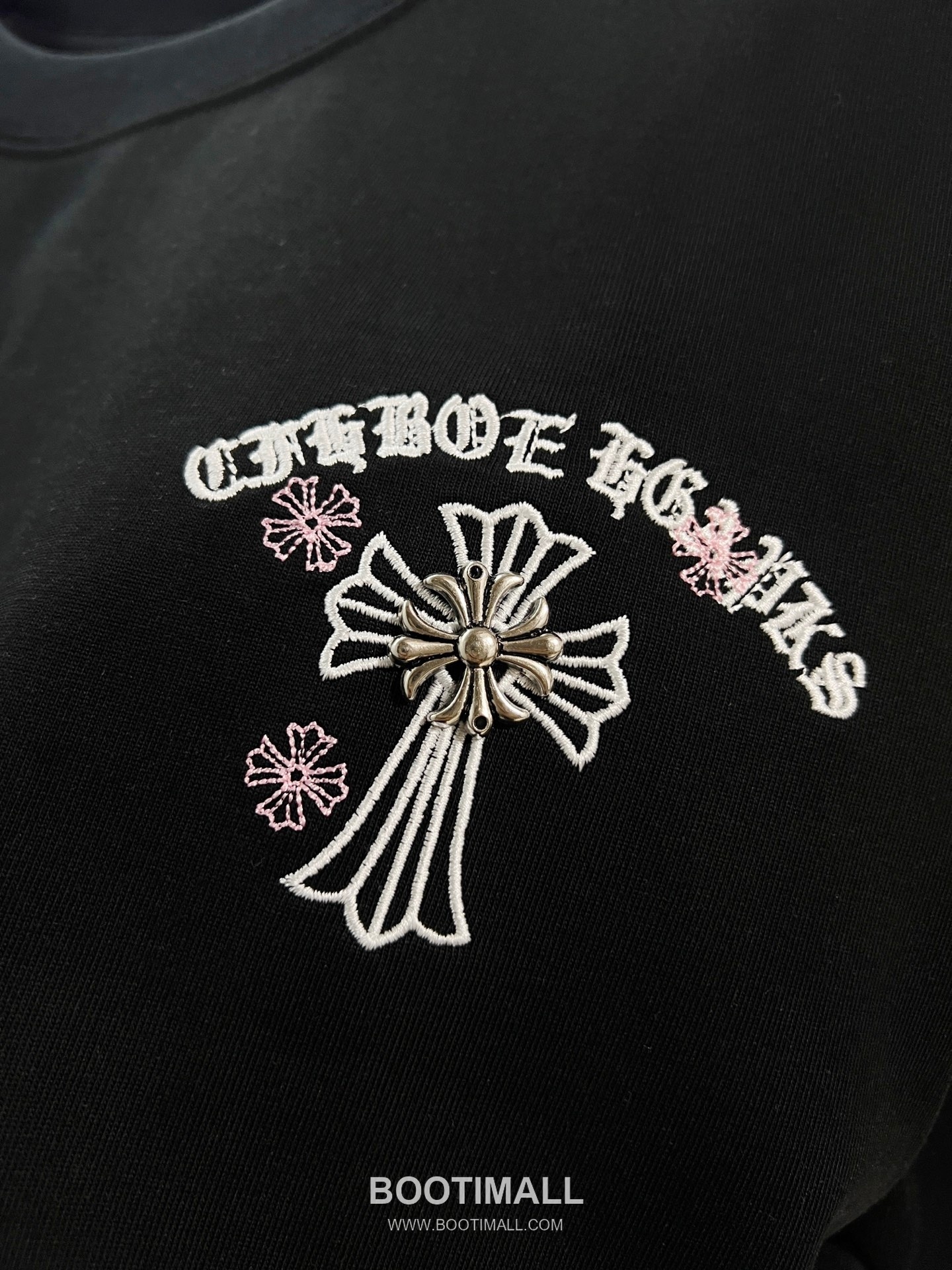 Chrome Hearts 2026 S/S Cotton Short Sleeve T-Shirt with Cross Embroidered Logo 크롬하츠 2026SS 코튼 블랙 티셔츠 크로스 자수 로고 11