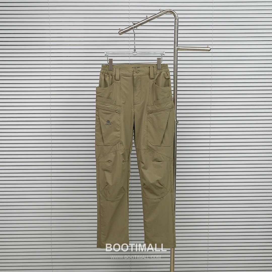 KAILAS 2025 S/S Woven Outdoor Pants with Multi Pocket Utility Design 카일라스 2025SS 폴리에스터 그레이 팬츠 멀티 포켓 기능성 1