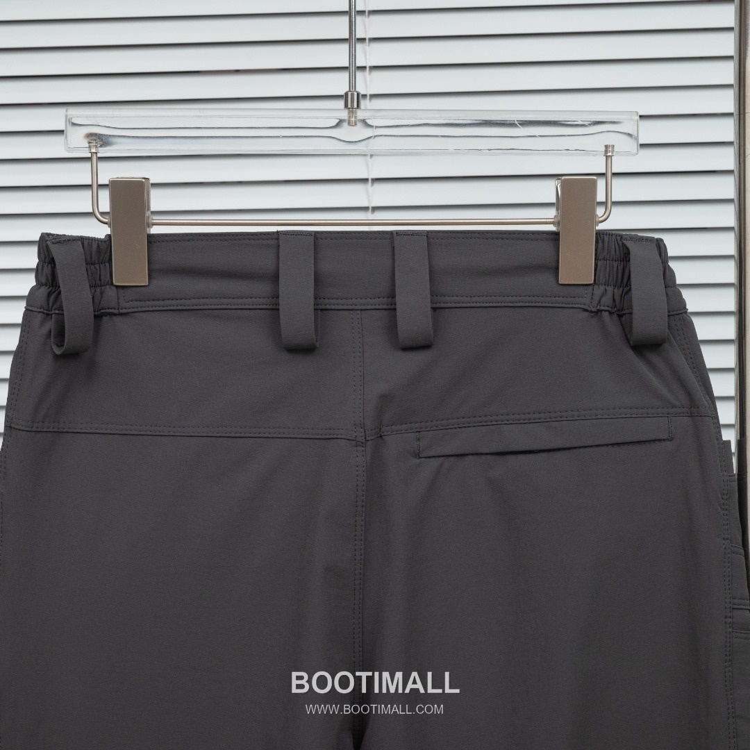 KAILAS 2025 S/S Woven Outdoor Pants with Multi Pocket Utility Design 카일라스 2025SS 폴리에스터 그레이 팬츠 멀티 포켓 기능성 12