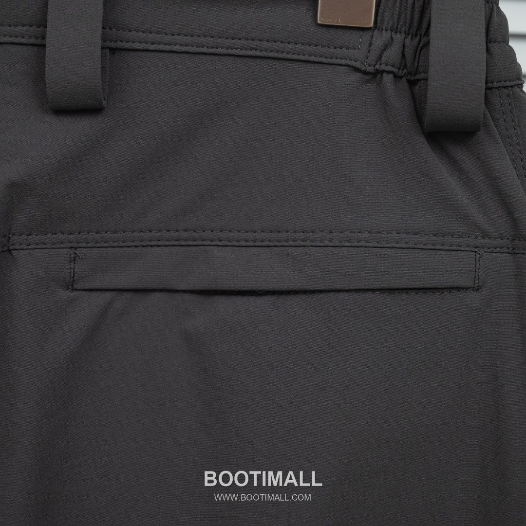 KAILAS 2025 S/S Woven Outdoor Pants with Multi Pocket Utility Design 카일라스 2025SS 폴리에스터 그레이 팬츠 멀티 포켓 기능성 13