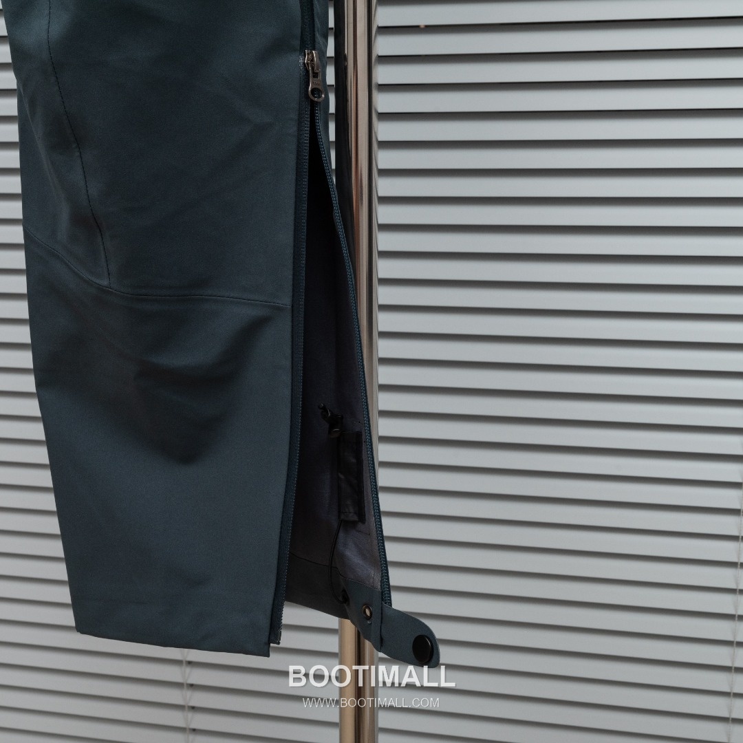 KAILAS 2025 S/S Polyester Outdoor Pants with Multi Pocket Utility Design 카일라스 2025SS 폴리에스터 그레이 팬츠 멀티 포켓 기능성 8