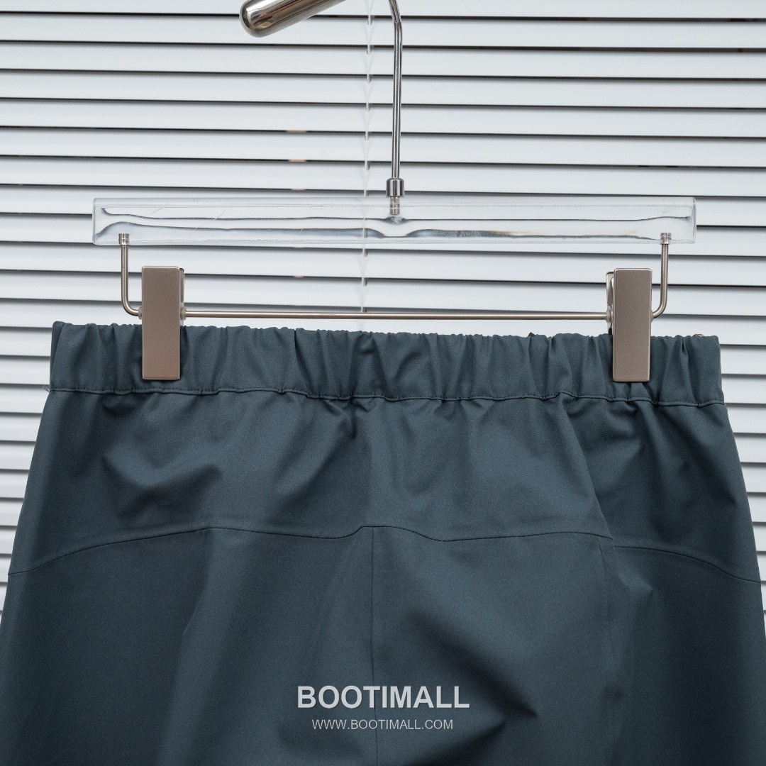 KAILAS 2025 S/S Polyester Outdoor Pants with Multi Pocket Utility Design 카일라스 2025SS 폴리에스터 그레이 팬츠 멀티 포켓 기능성 11