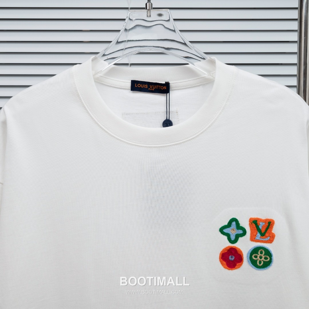 Louis Vuitton 2025 S/S Cotton Short Sleeve T-Shirt with Monogram Embroidered Color Block 루이비통 2025SS 코튼 블랙 티셔츠 모노그램 자수 컬러블록 3
