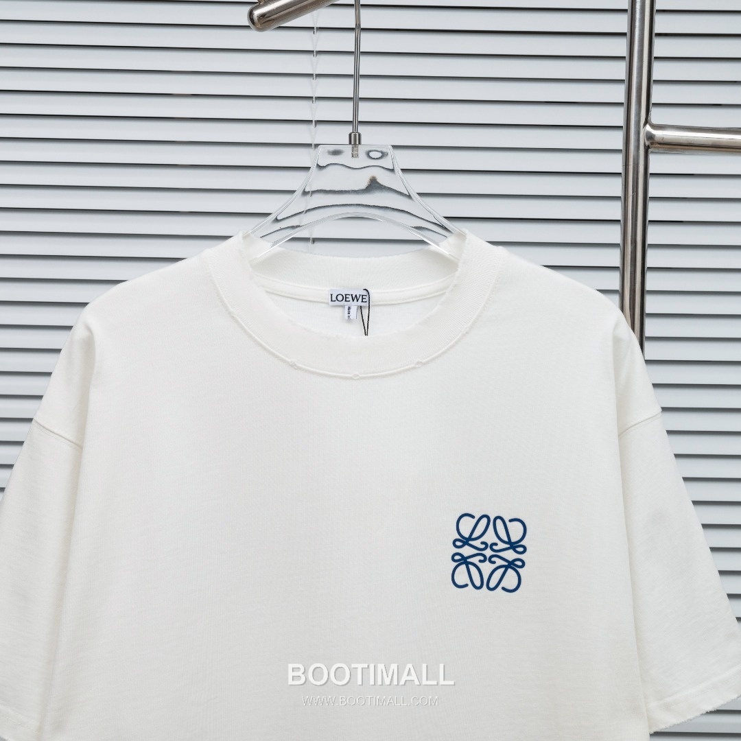 Loewe 2025 S/S Cotton Short Sleeve T-Shirt with Distressed Foam Print 로에베 2025SS 코튼 블랙 티셔츠 디스트로이드 발포 프린트 5