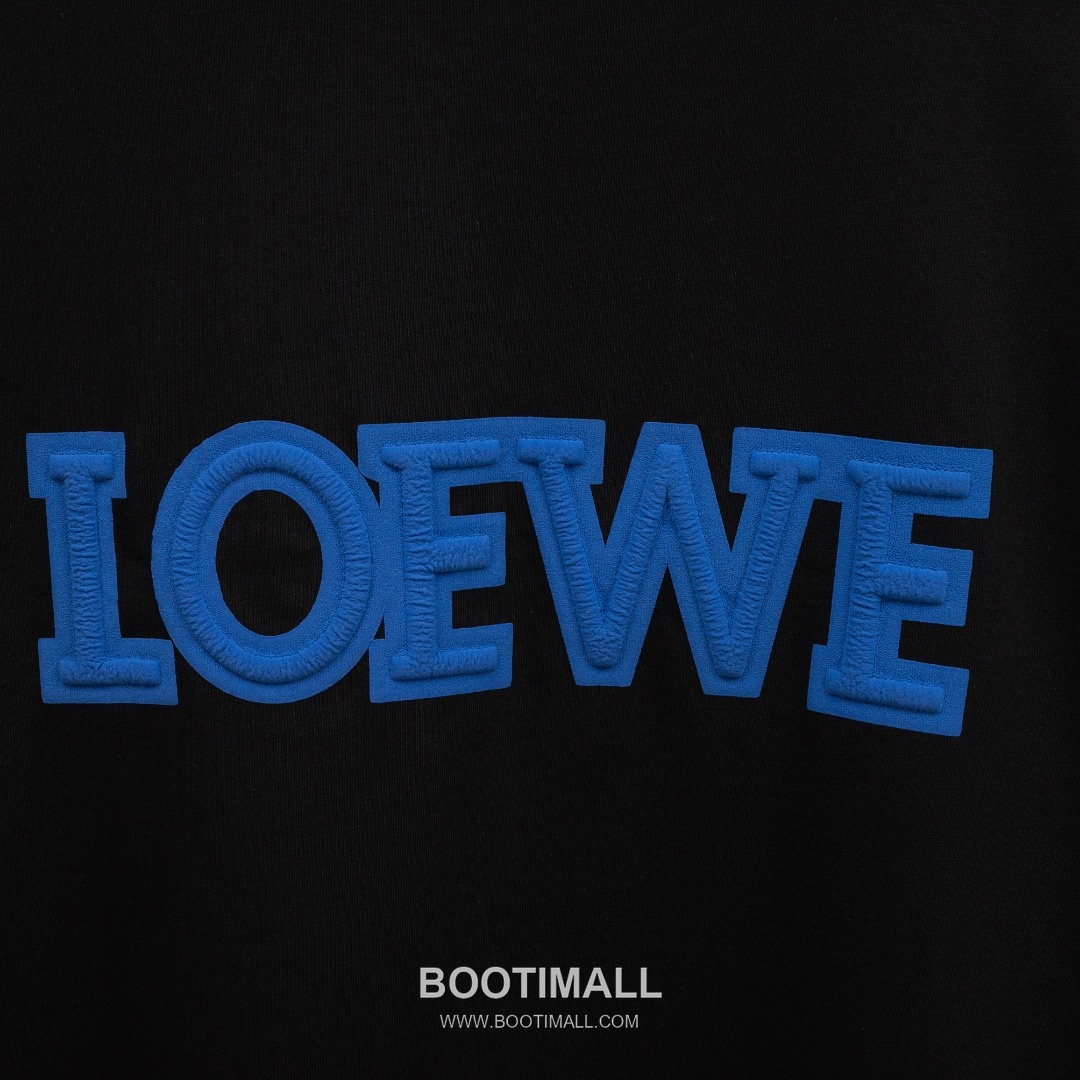 Loewe 2025 S/S Cotton Short Sleeve T-Shirt with Distressed Foam Print 로에베 2025SS 코튼 블랙 티셔츠 디스트로이드 발포 프린트 6