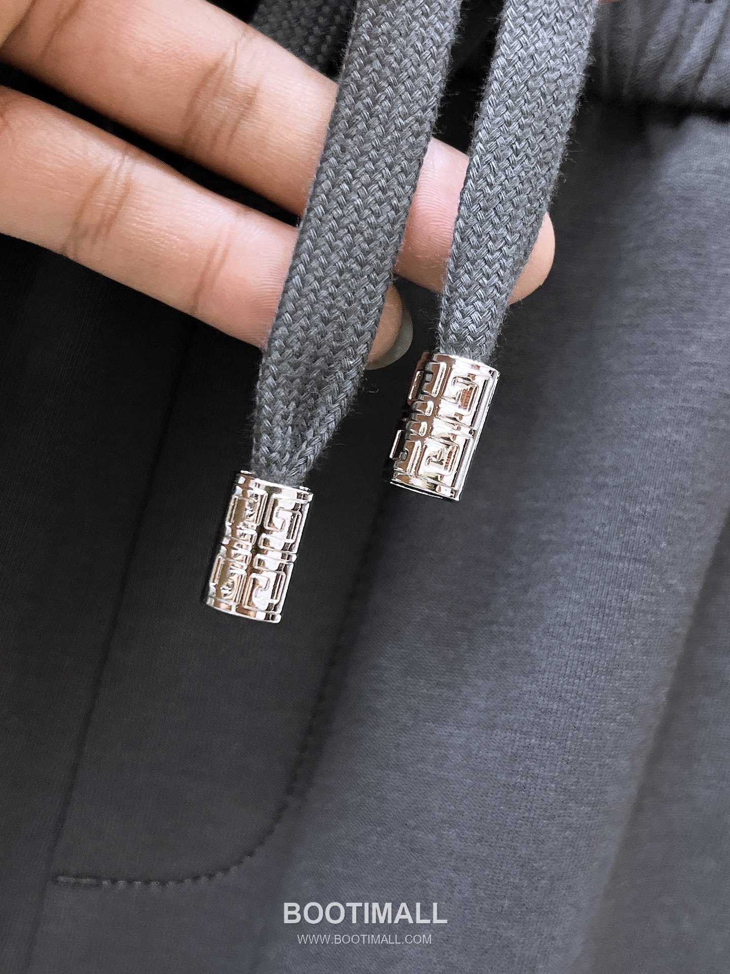 Givenchy 2026 S/S Polyester Blend Shorts with Logo Detail 지방시 2026SS 폴리에스터 블랙 쇼츠 로고 디테일 6