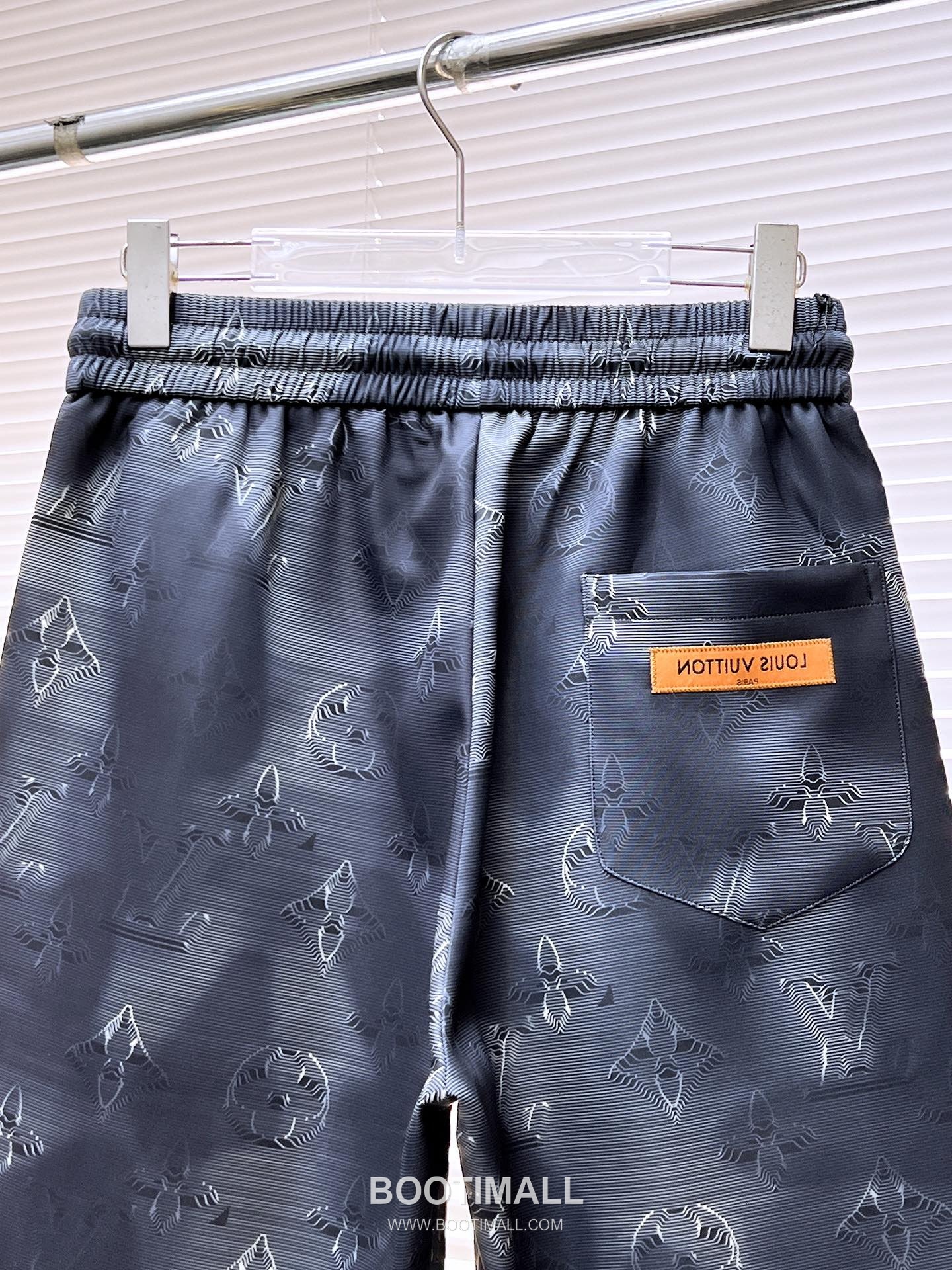 Louis Vuitton 2026 S/S Polyester Blend Shorts with Logo Detail 루이비통 2026SS 폴리에스터 블랙 쇼츠 로고 디테일 7