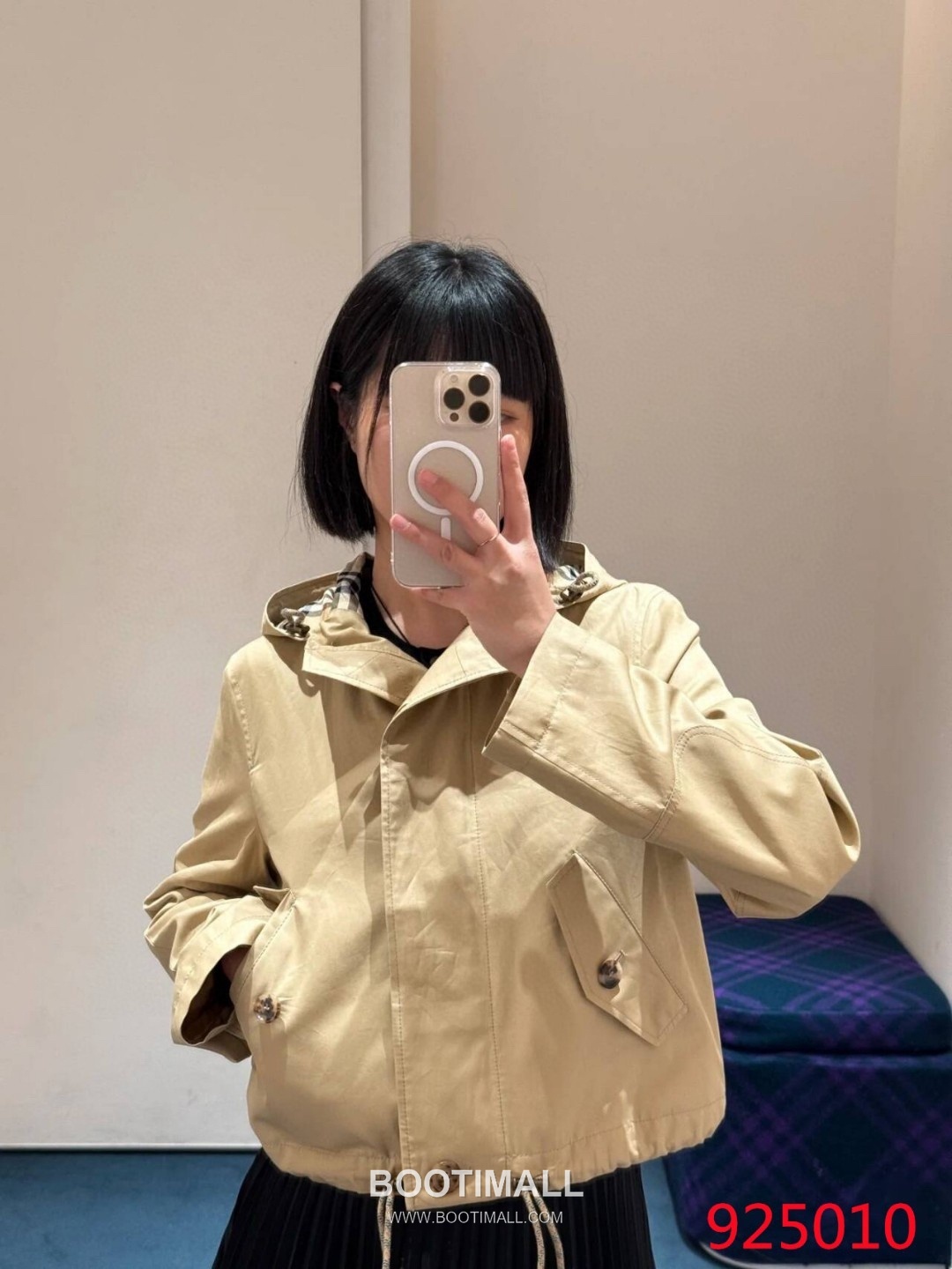 Burberry 2025 F/W Cotton Gabardine Hoodie Jacket with Check Lining 버버리 2025FW 코튼 가바딘 베이지 후드 재킷 체크 라이닝 4