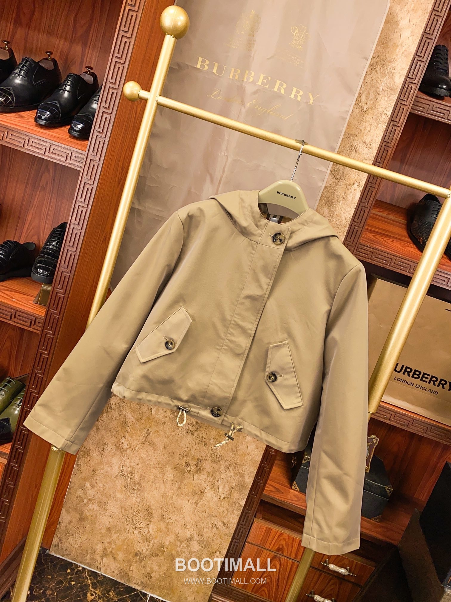 Burberry 2025 F/W Cotton Gabardine Hoodie Jacket with Check Lining 버버리 2025FW 코튼 가바딘 베이지 후드 재킷 체크 라이닝 11