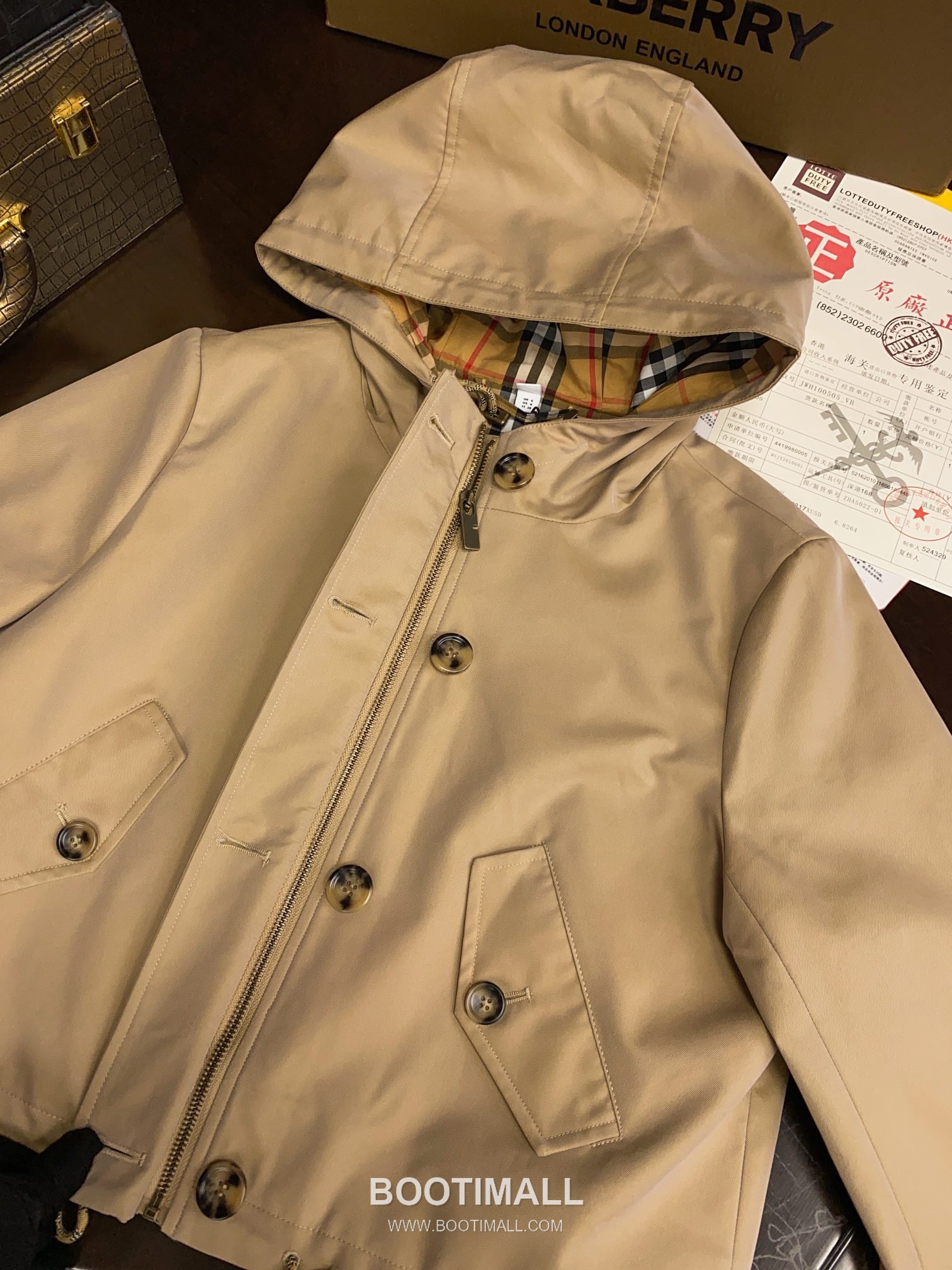 Burberry 2025 F/W Cotton Gabardine Hoodie Jacket with Check Lining 버버리 2025FW 코튼 가바딘 베이지 후드 재킷 체크 라이닝 16