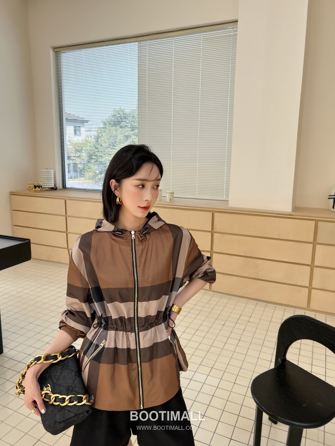 Burberry 2026 S/S Recycled Polyester Hooded Jacket with Check Print 버버리 2026SS 폴리에스터 베이지 재킷 체크 프린트 후드 1