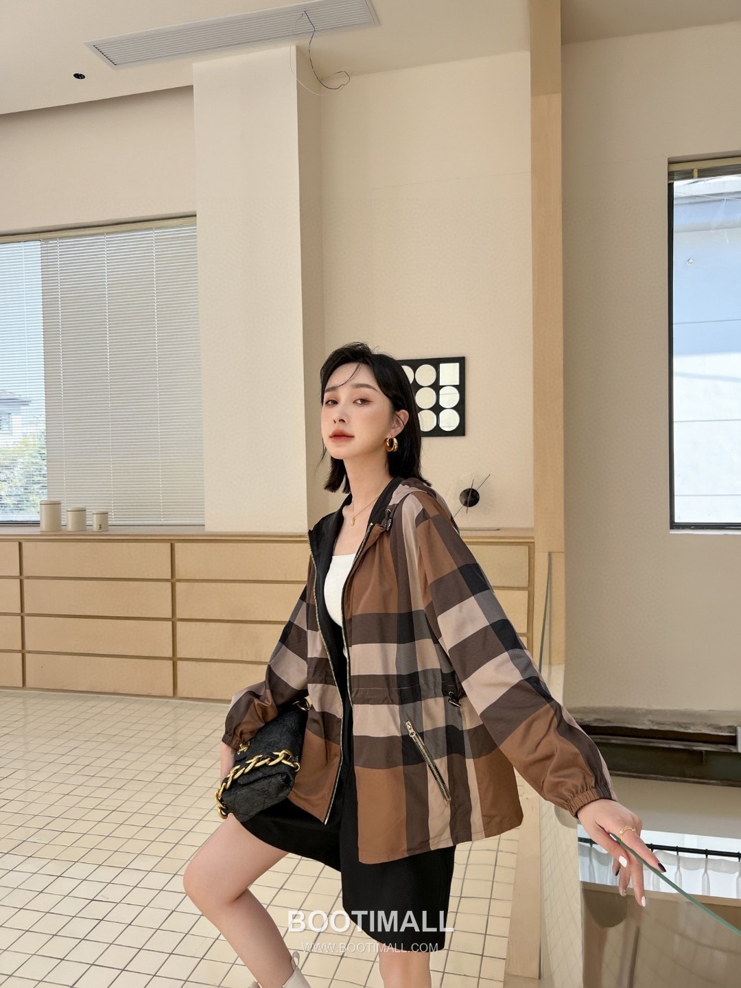 Burberry 2026 S/S Recycled Polyester Hooded Jacket with Check Print 버버리 2026SS 폴리에스터 베이지 재킷 체크 프린트 후드 4