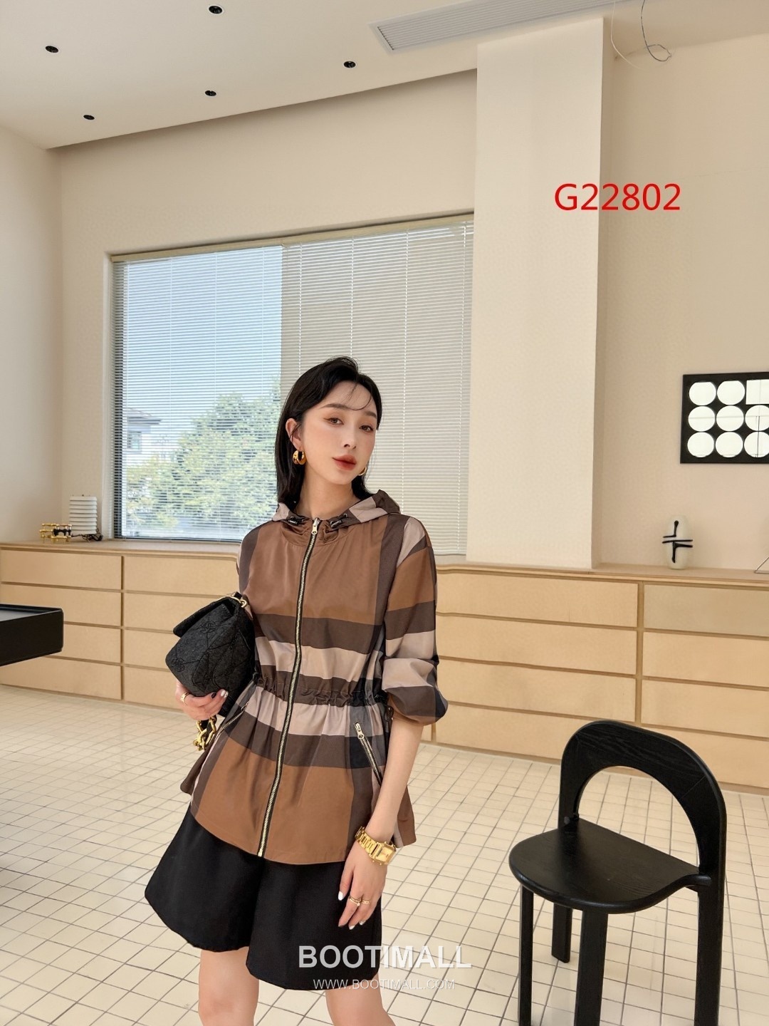 Burberry 2026 S/S Recycled Polyester Hooded Jacket with Check Print 버버리 2026SS 폴리에스터 베이지 재킷 체크 프린트 후드 6