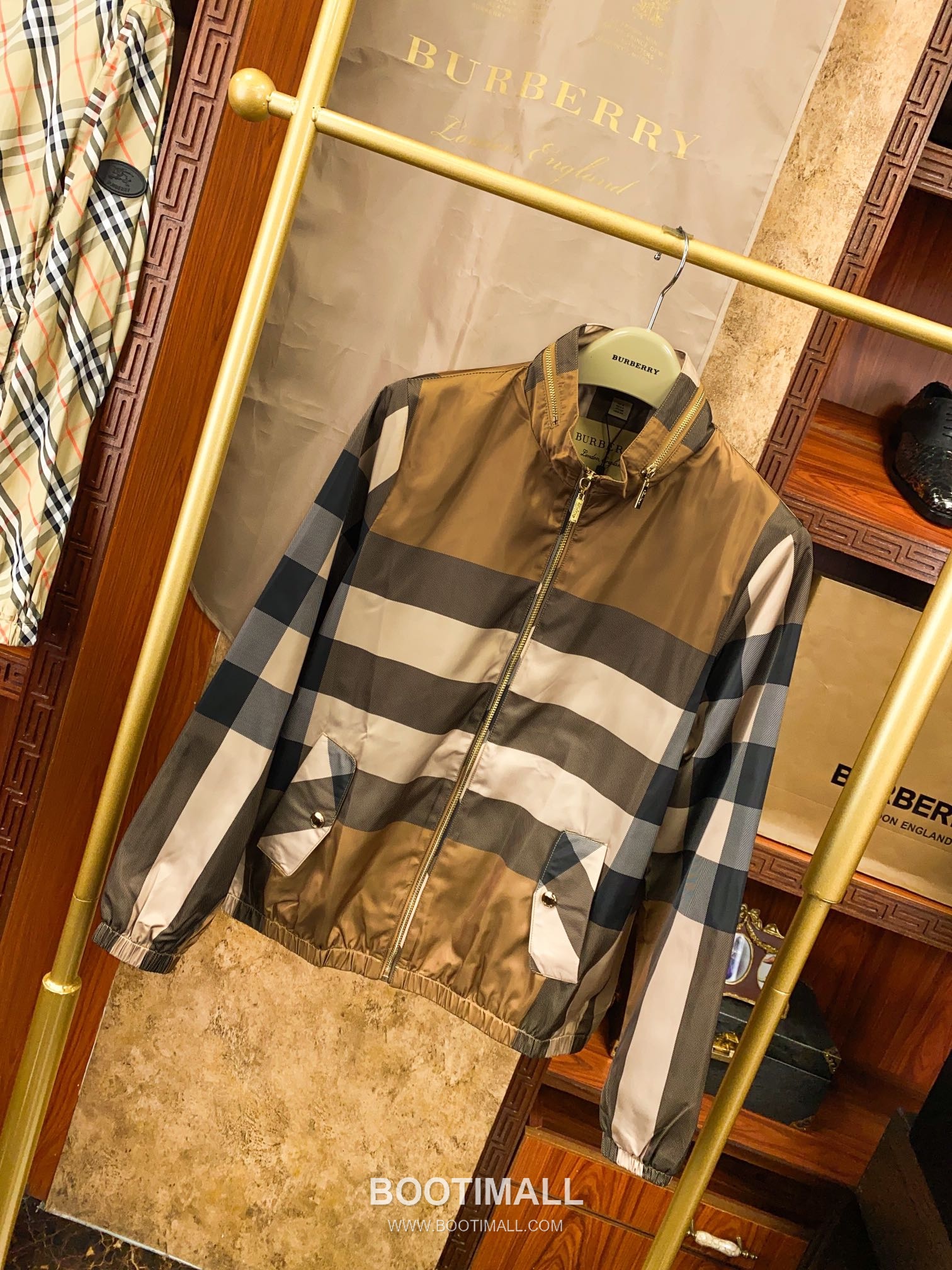 Burberry 2026 S/S Recycled Polyester Hooded Jacket with Check Print 버버리 2026SS 폴리에스터 베이지 재킷 체크 프린트 후드 11