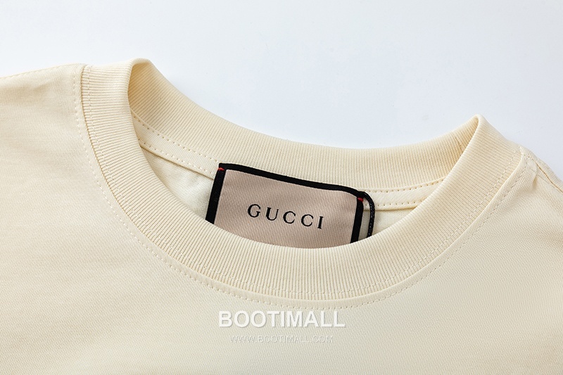 Gucci 2025 S/S Cotton Knit Short Sleeve T-Shirt with Logo Detail 구찌 2025SS 코튼 블랙 티셔츠 로고 니트 4