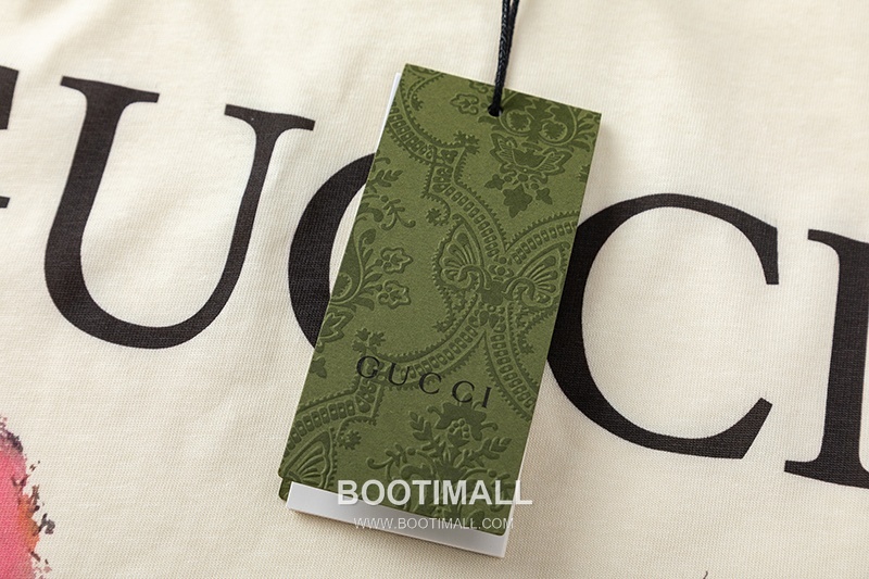 Gucci 2025 S/S Cotton Knit Short Sleeve T-Shirt with Logo Detail 구찌 2025SS 코튼 블랙 티셔츠 로고 니트 5