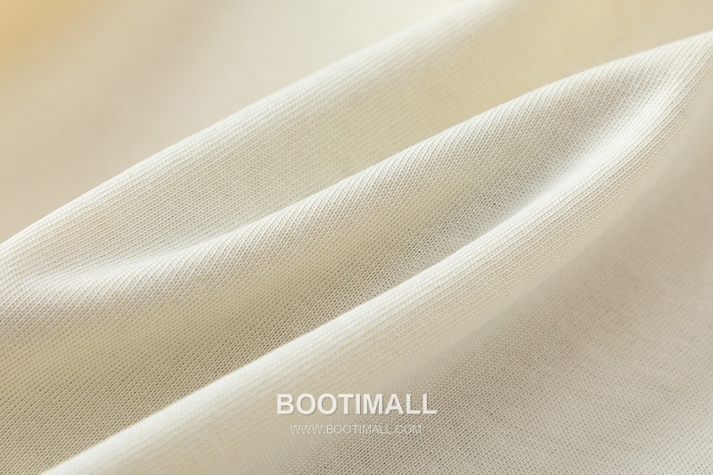 Gucci 2025 S/S Cotton Knit Short Sleeve T-Shirt with Logo Detail 구찌 2025SS 코튼 블랙 티셔츠 로고 니트 8