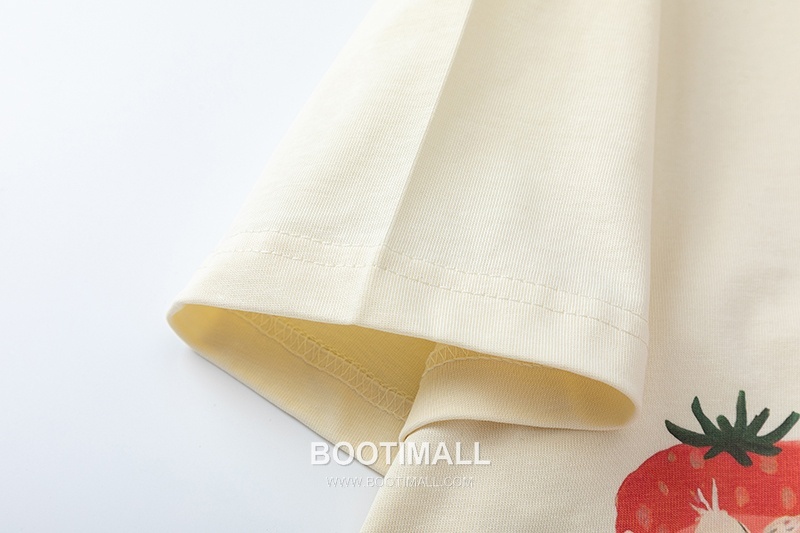 Gucci 2025 S/S Cotton Knit Short Sleeve T-Shirt with Logo Detail 구찌 2025SS 코튼 블랙 티셔츠 로고 니트 5