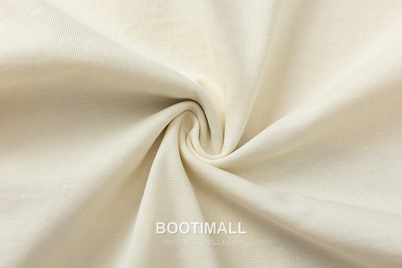 Gucci 2025 S/S Cotton Knit Short Sleeve T-Shirt with Logo Detail 구찌 2025SS 코튼 블랙 티셔츠 로고 니트 8