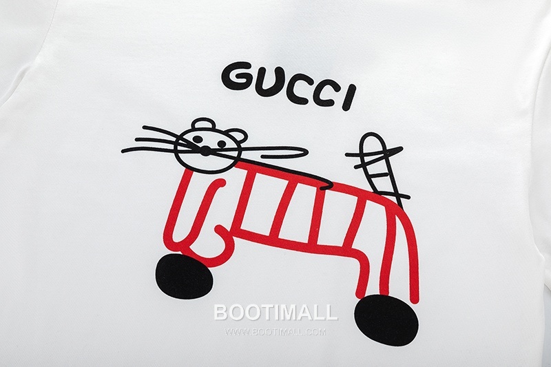 Gucci 2025 S/S Cotton Knit Short Sleeve T-Shirt with Logo Detail 구찌 2025SS 코튼 블랙 티셔츠 로고 니트 2