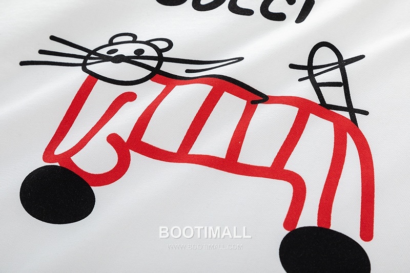 Gucci 2025 S/S Cotton Knit Short Sleeve T-Shirt with Logo Detail 구찌 2025SS 코튼 블랙 티셔츠 로고 니트 3