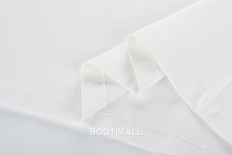 Gucci 2025 S/S Cotton Knit Short Sleeve T-Shirt with Logo Detail 구찌 2025SS 코튼 블랙 티셔츠 로고 니트 6