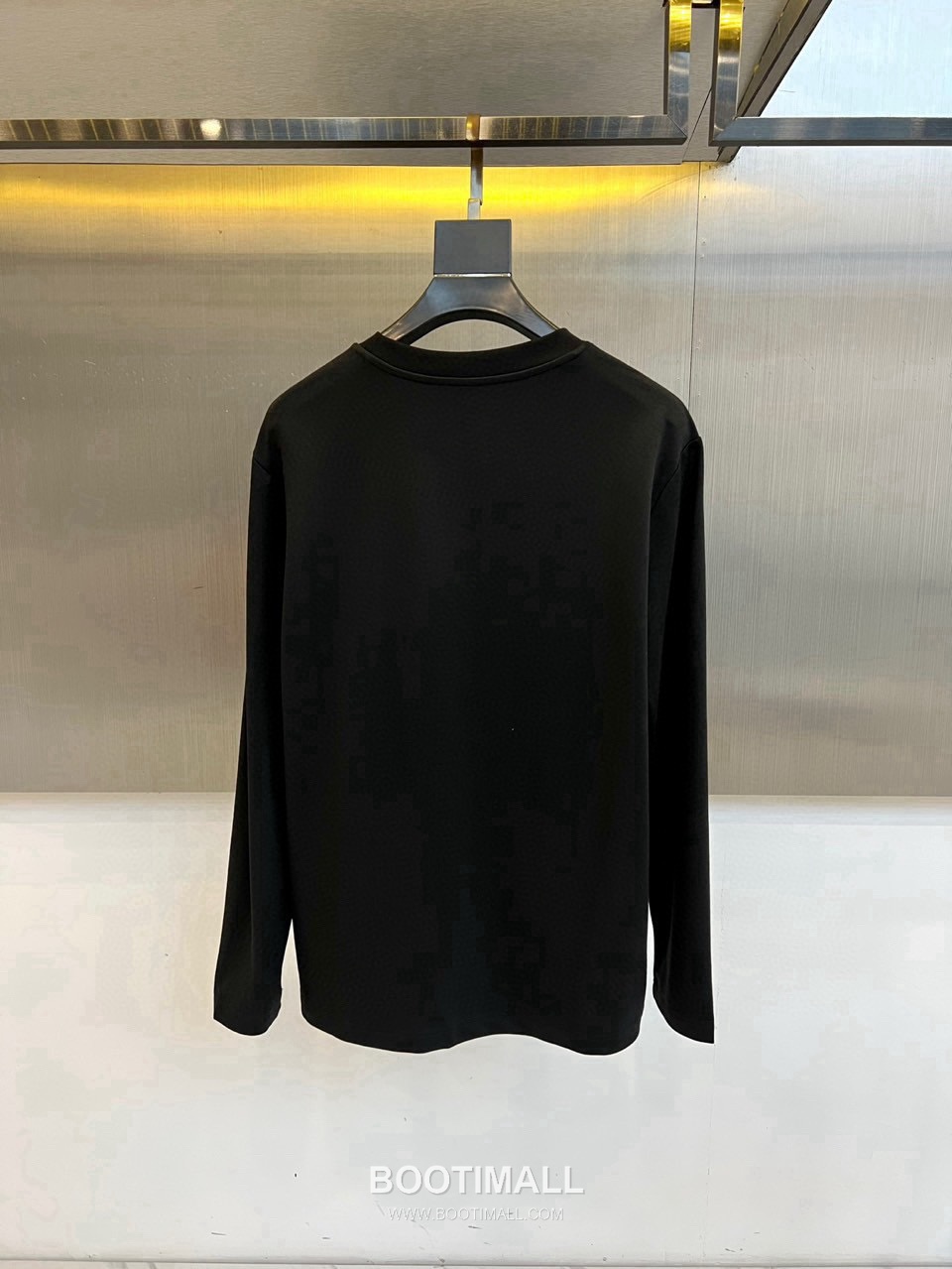Hermès 2026 F/W Cotton Long Sleeve T-Shirt with Logo Detail 에르메스 2026FW 코튼 블랙 티셔츠 로고 긴팔 7
