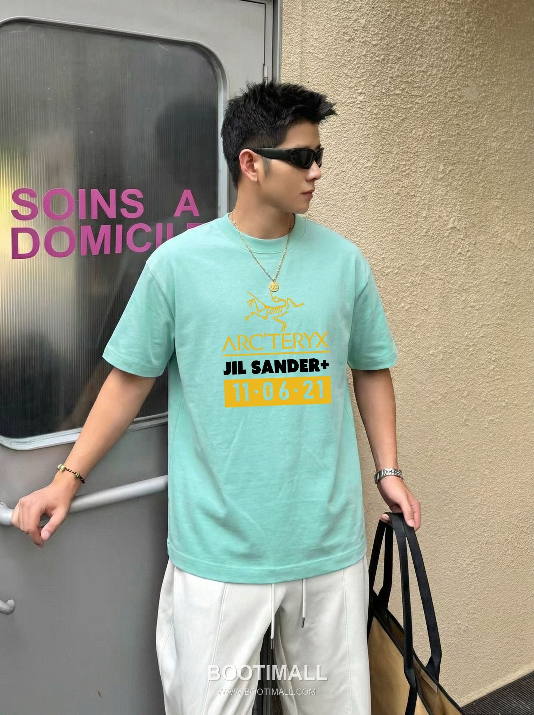 Arc'teryx 2026 S/S Cotton Short Sleeve T-Shirt with Logo Print 아크테릭스 2026SS 코튼 블랙 티셔츠 로고 프린트 1