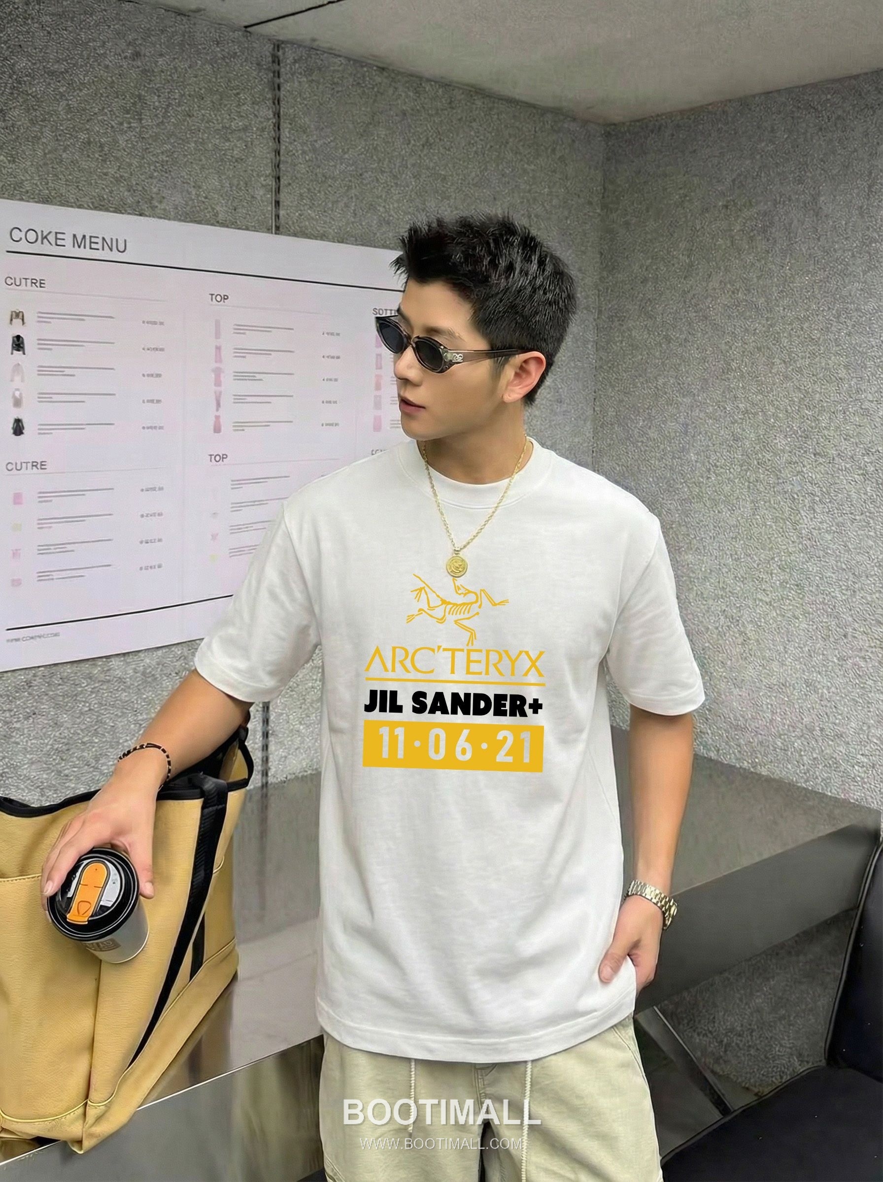 Arc'teryx 2026 S/S Cotton Short Sleeve T-Shirt with Logo Print 아크테릭스 2026SS 코튼 블랙 티셔츠 로고 프린트 1