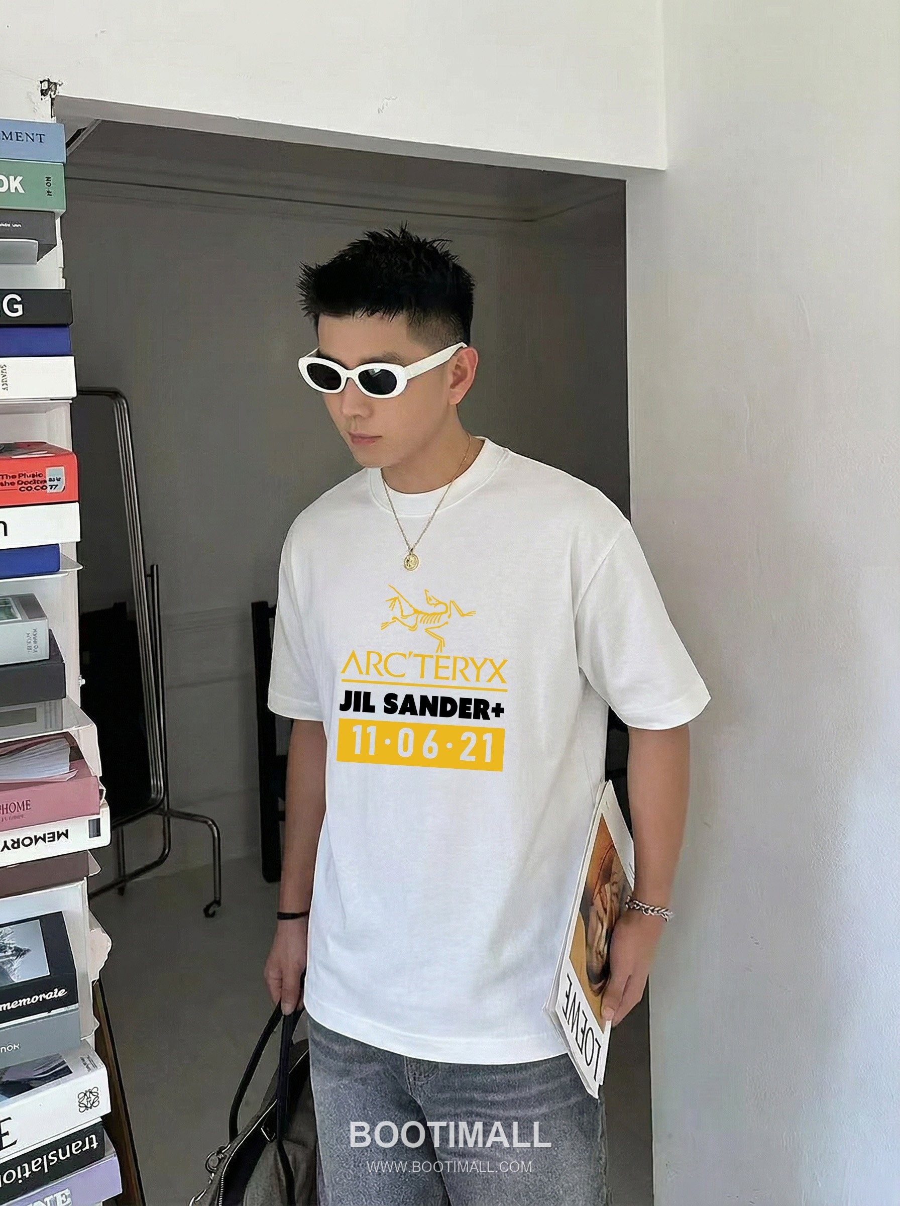 Arc'teryx 2026 S/S Cotton Short Sleeve T-Shirt with Logo Print 아크테릭스 2026SS 코튼 블랙 티셔츠 로고 프린트 3