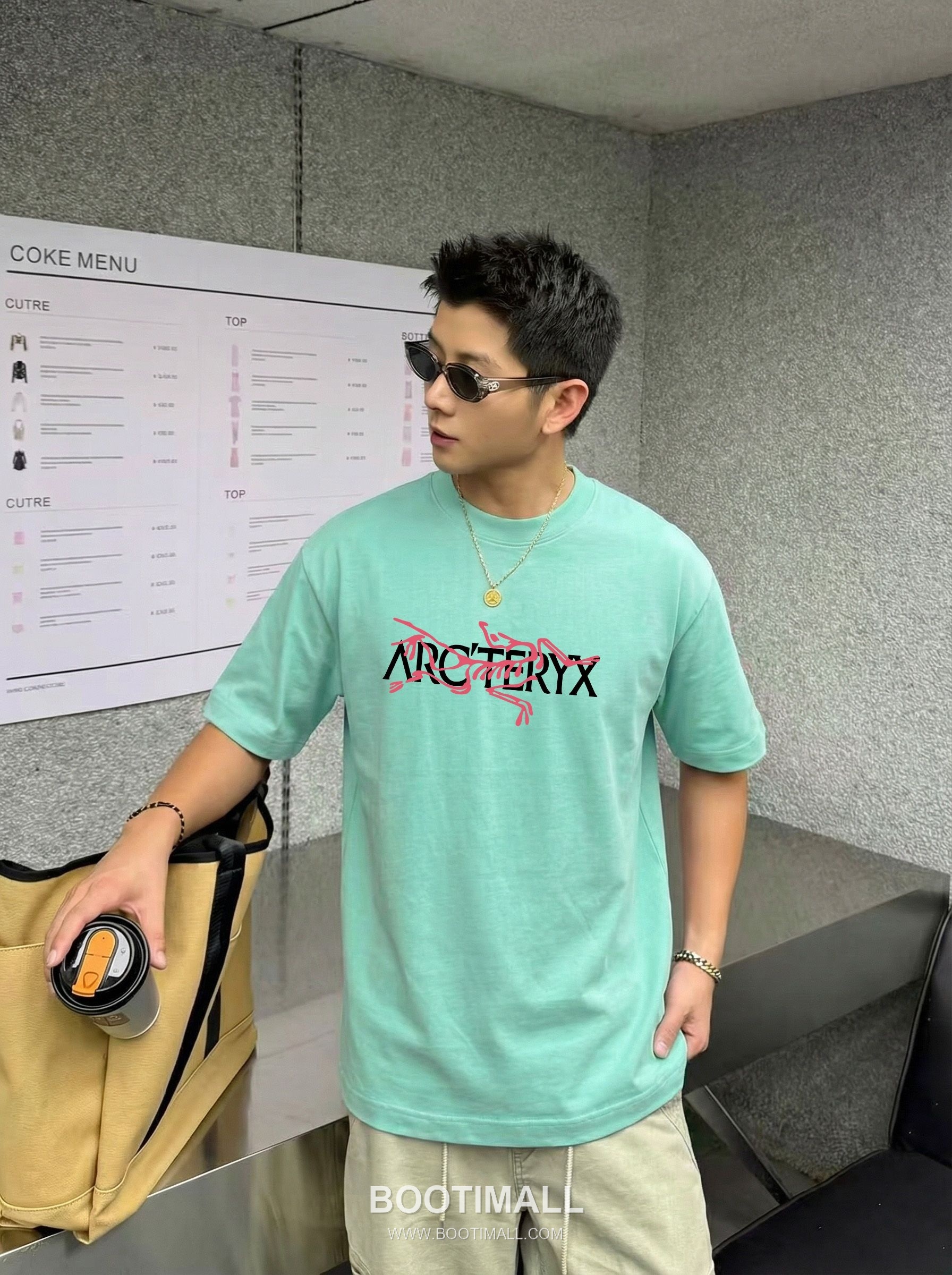 Arc'teryx 2026 S/S Cotton Short Sleeve T-Shirt with Logo Print 아크테릭스 2026SS 코튼 블랙 티셔츠 로고 프린트 1