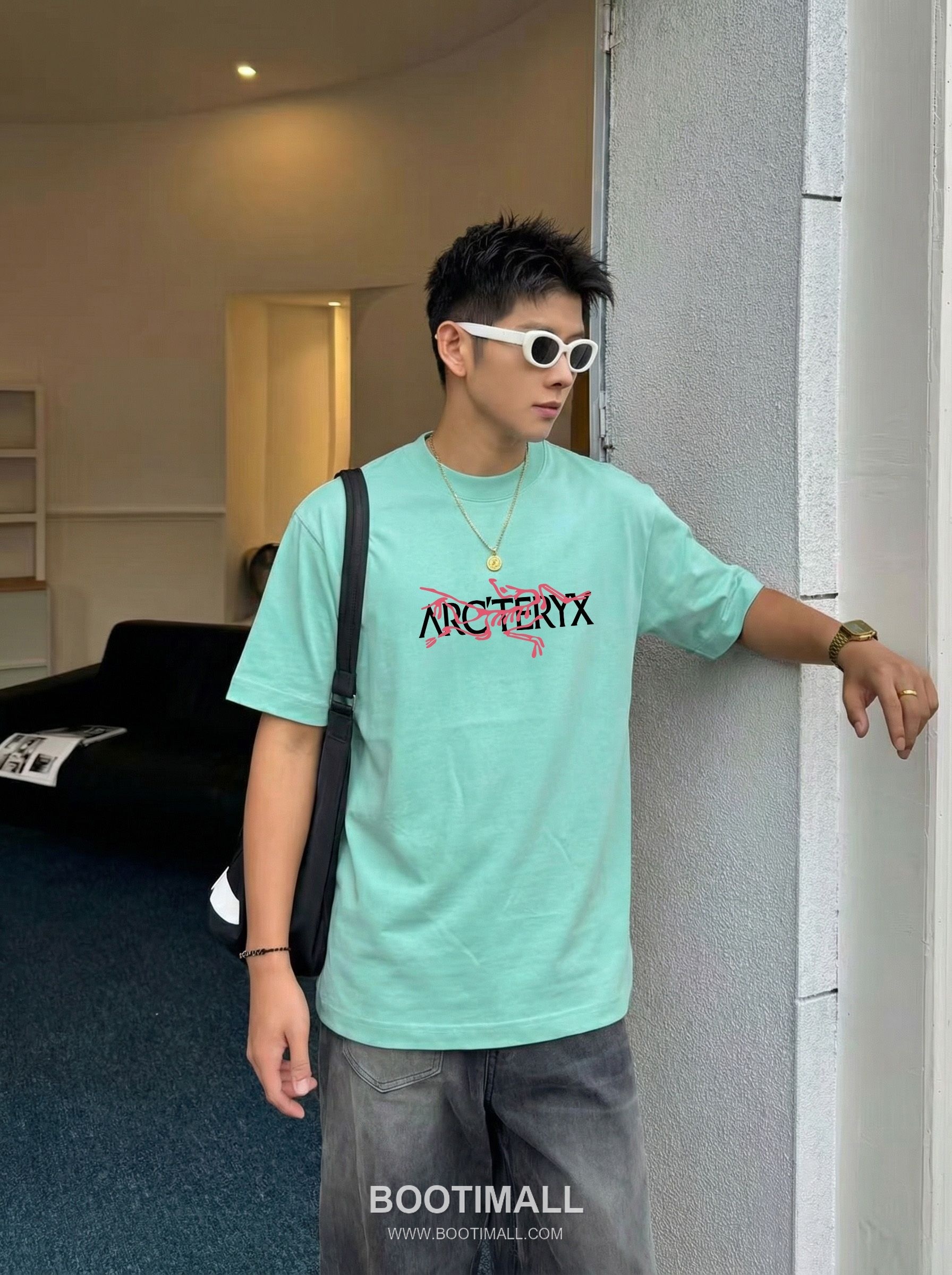 Arc'teryx 2026 S/S Cotton Short Sleeve T-Shirt with Logo Print 아크테릭스 2026SS 코튼 블랙 티셔츠 로고 프린트 3