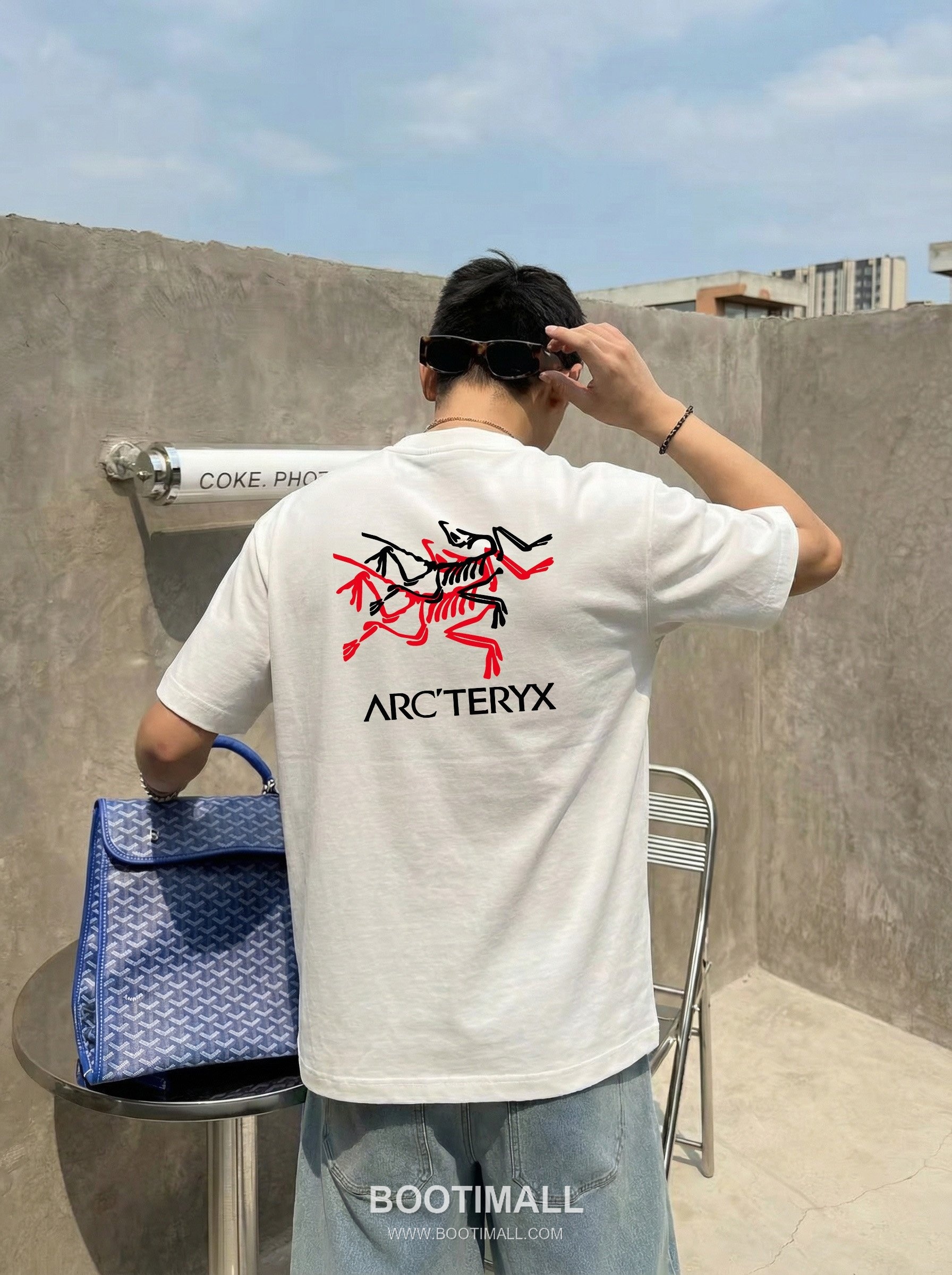 Arc'teryx 2026 S/S Cotton Short Sleeve T-Shirt with Logo Print 아크테릭스 2026SS 코튼 블랙 티셔츠 로고 프린트 1