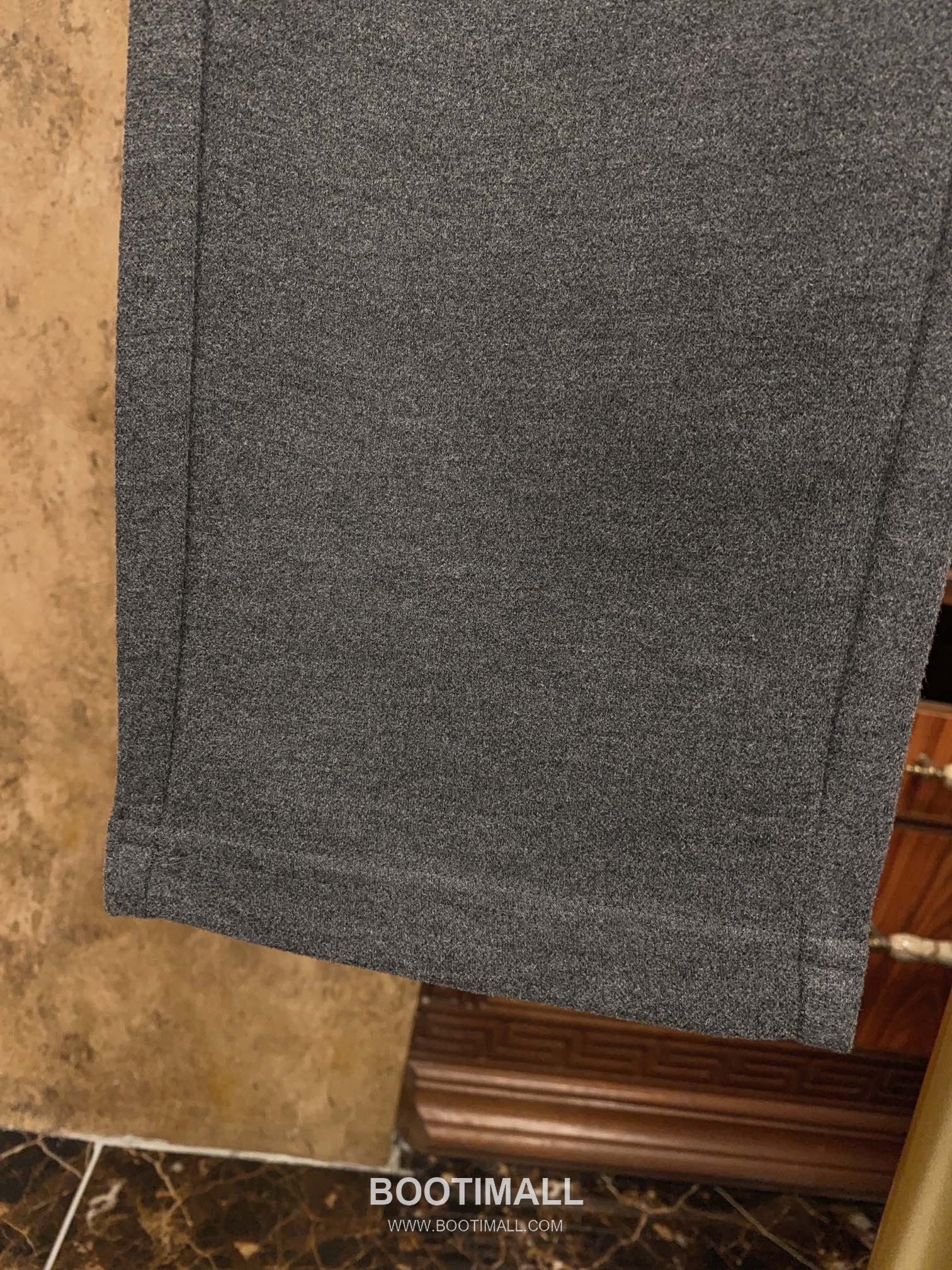 Loro Piana 2025 S/S Natural Fiber Knit Short Sleeve T-Shirt with Minimal Logo 로로피아나 2025SS 천연섬유 아이보리 티셔츠 니트 로고 6