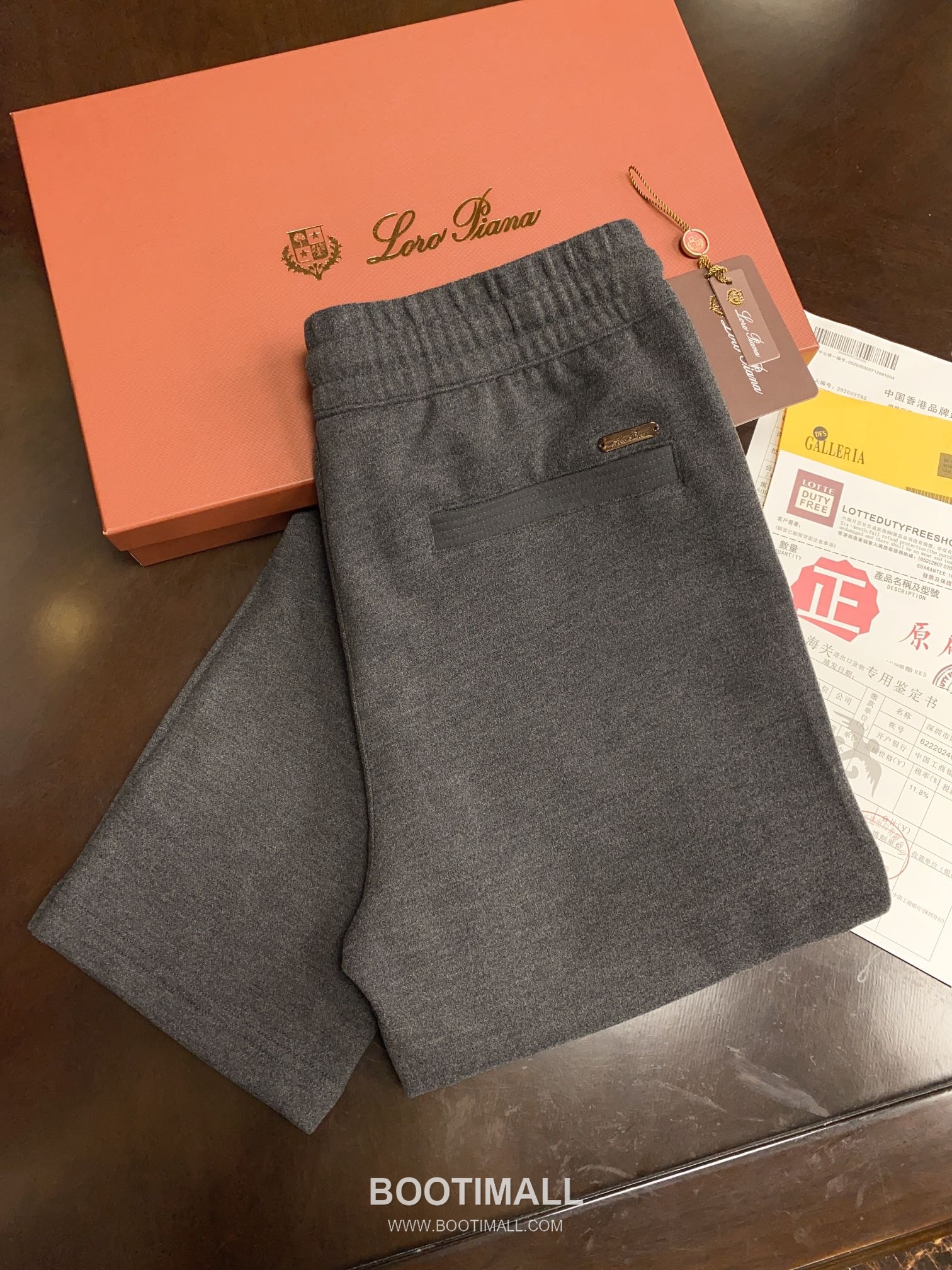 Loro Piana 2025 S/S Natural Fiber Knit Short Sleeve T-Shirt with Minimal Logo 로로피아나 2025SS 천연섬유 아이보리 티셔츠 니트 로고 9