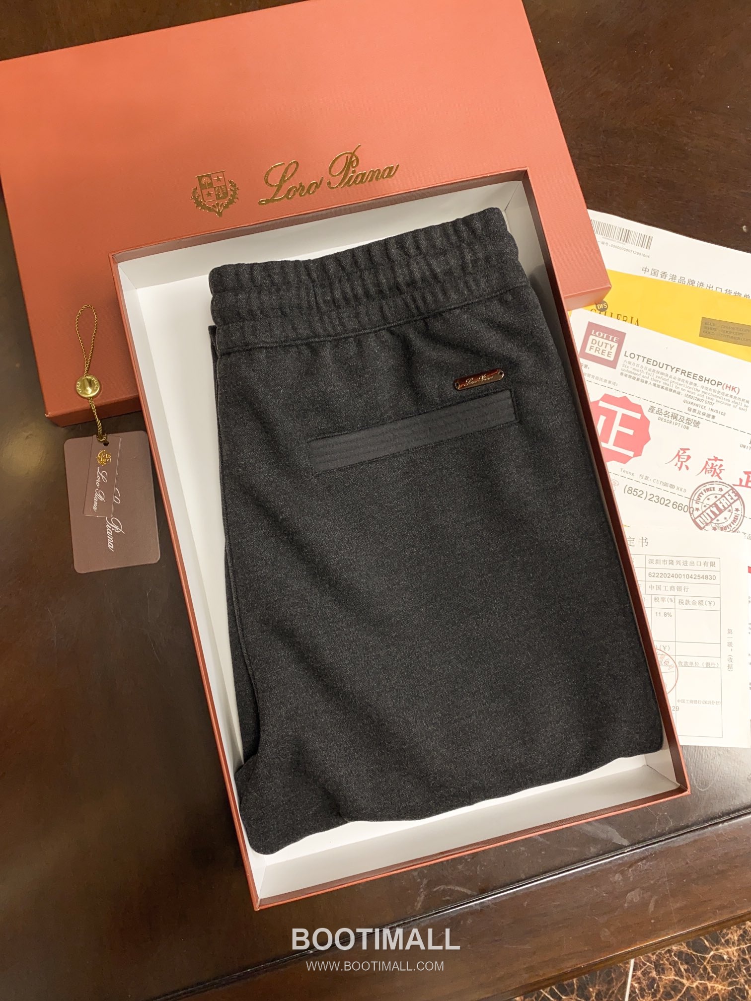 Loro Piana 2025 S/S Natural Fiber Knit Short Sleeve T-Shirt with Minimal Logo 로로피아나 2025SS 천연섬유 아이보리 티셔츠 니트 로고 9