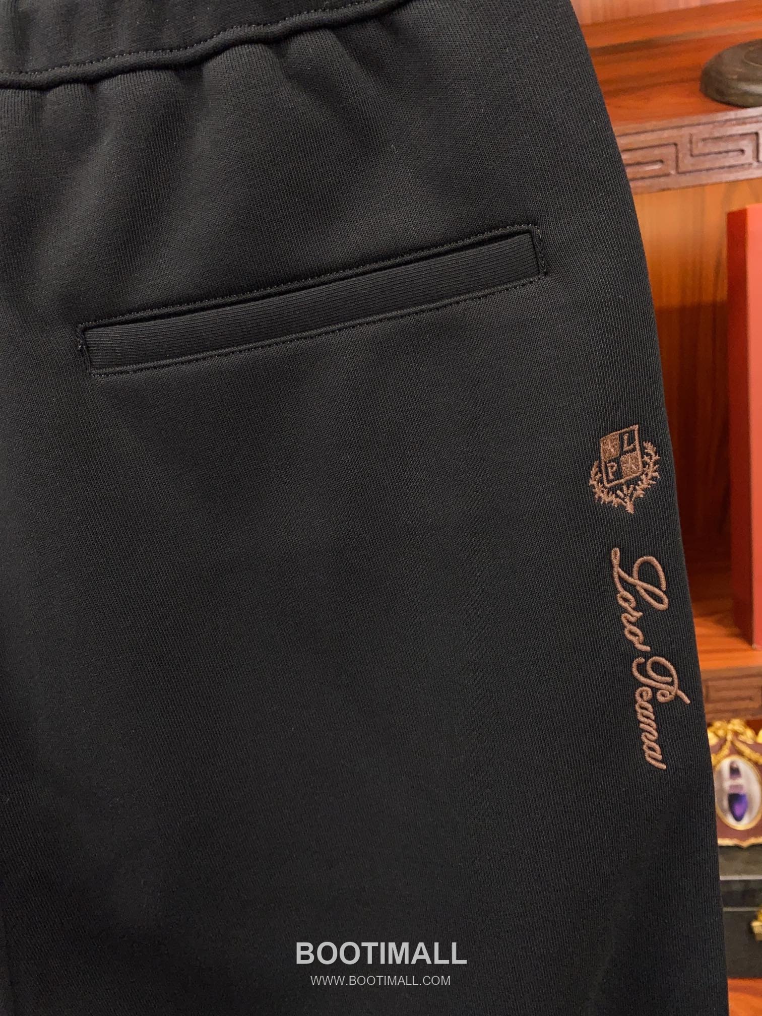 Loro Piana 2025 S/S Natural Fiber Knit Short Sleeve T-Shirt with Minimal Logo 로로피아나 2025SS 천연섬유 아이보리 티셔츠 니트 로고 8