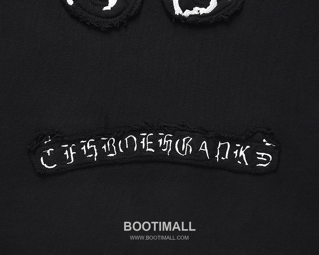 Chrome Hearts 2025 F/W Cotton Loop Terry Hoodie with Patch Embroidered Logo 크롬하츠 2025FW 코튼 블랙 후드 패치 자수 5