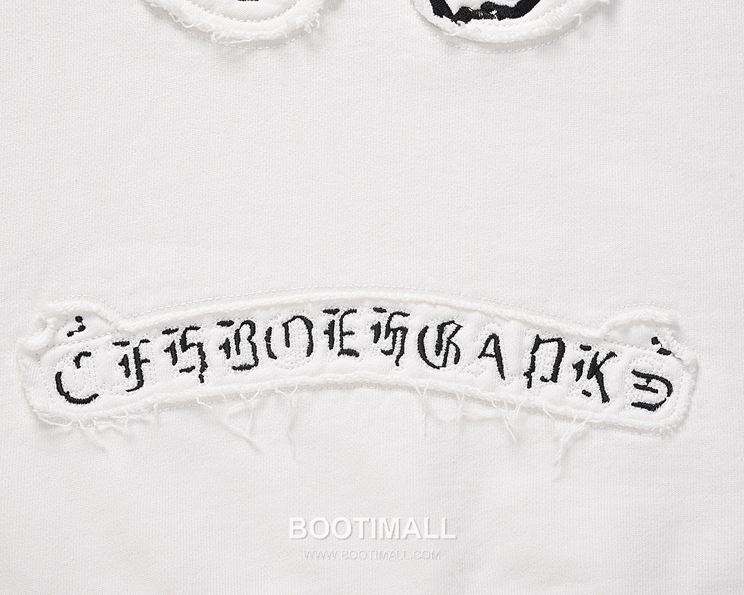 Chrome Hearts 2025 F/W Cotton Loop Terry Hoodie with Patch Embroidered Logo 크롬하츠 2025FW 코튼 블랙 후드 패치 자수 5