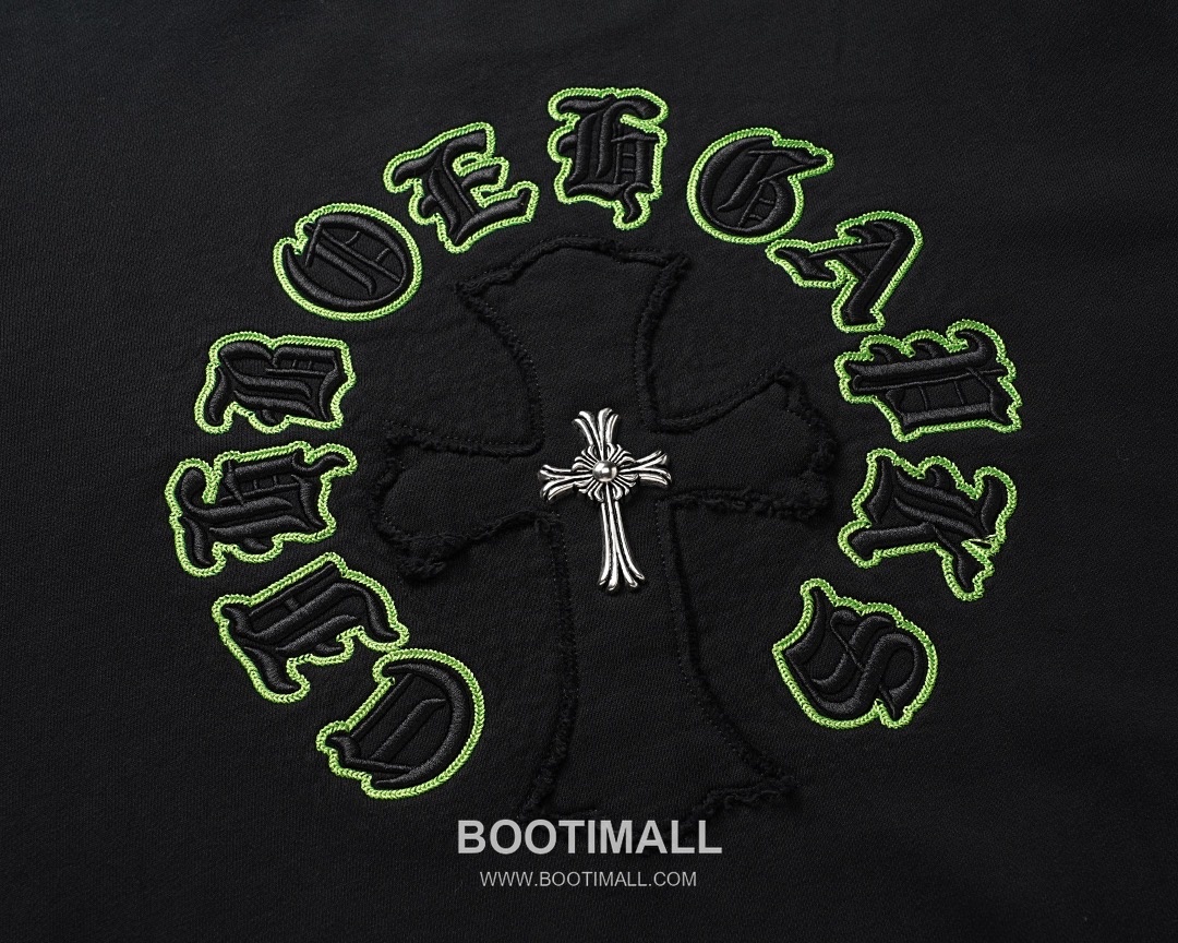 Chrome Hearts 2025 F/W Cotton Loop Terry Hoodie with Patch Embroidered Logo 크롬하츠 2025FW 코튼 블랙 후드 패치 자수 3