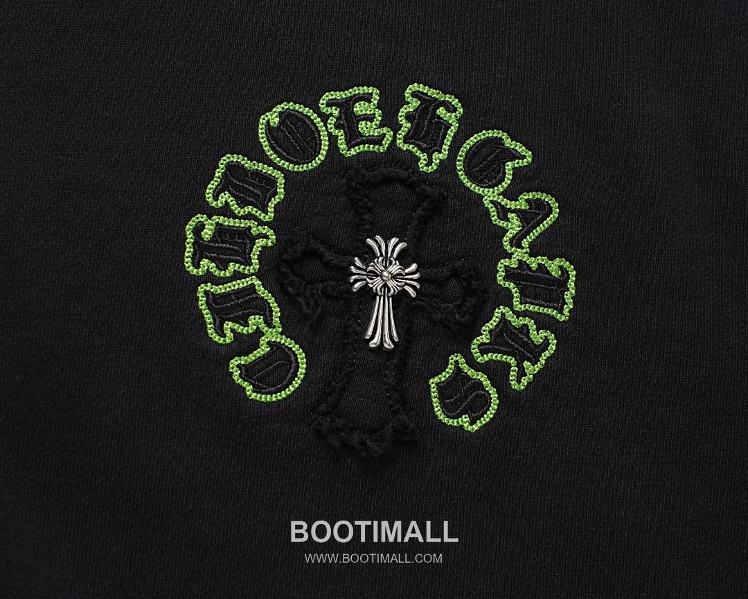 Chrome Hearts 2025 F/W Cotton Loop Terry Hoodie with Patch Embroidered Logo 크롬하츠 2025FW 코튼 블랙 후드 패치 자수 5