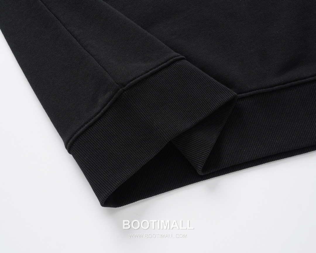 Chrome Hearts 2025 F/W Cotton Loop Terry Hoodie with Patch Embroidered Logo 크롬하츠 2025FW 코튼 블랙 후드 패치 자수 6