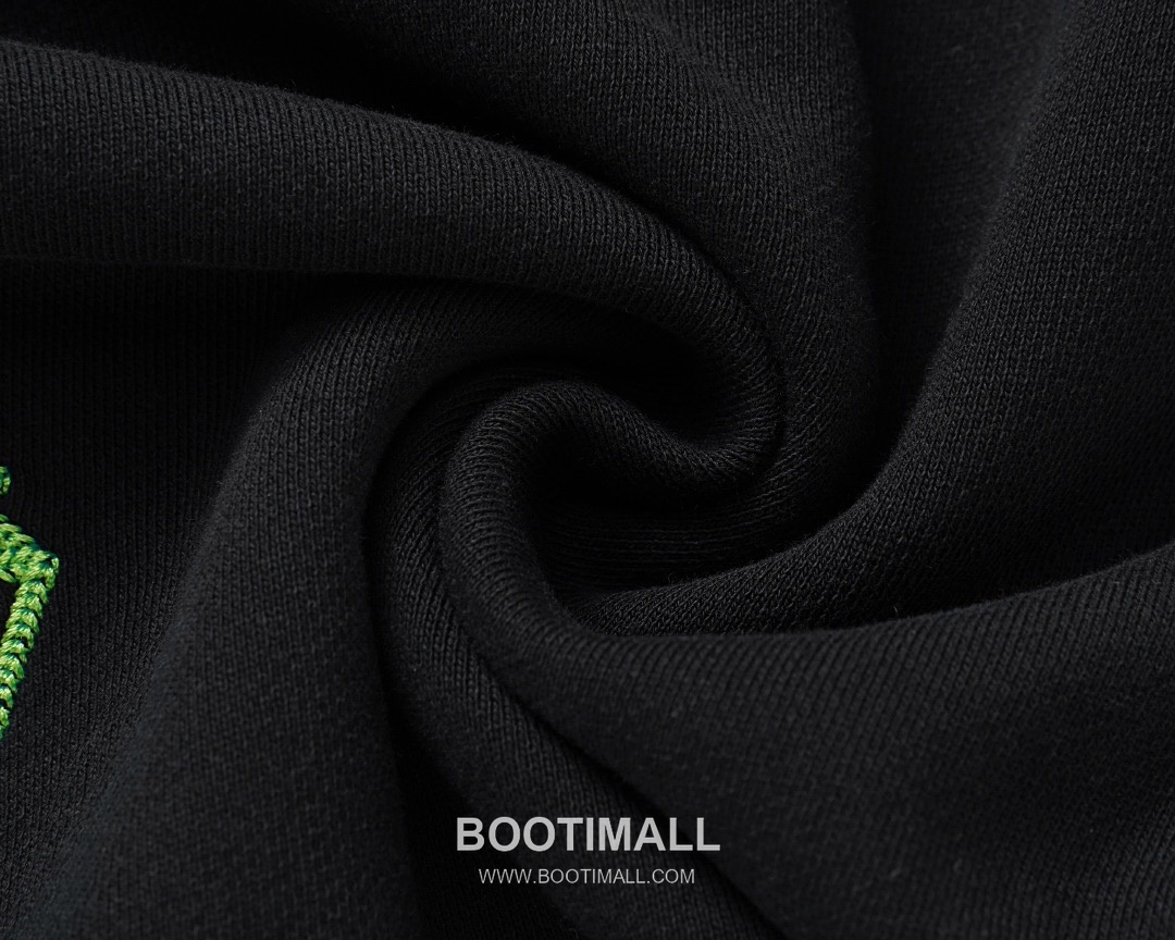 Chrome Hearts 2025 F/W Cotton Loop Terry Hoodie with Patch Embroidered Logo 크롬하츠 2025FW 코튼 블랙 후드 패치 자수 7