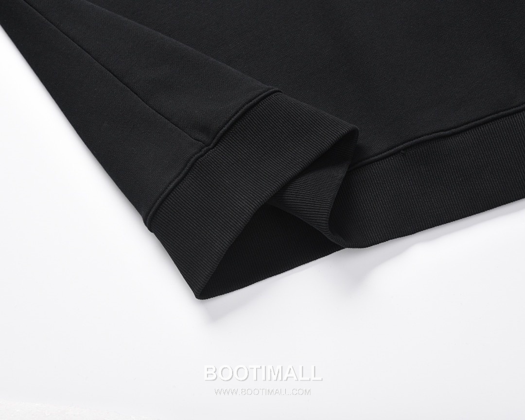 Chrome Hearts 2025 F/W Cotton Loop Terry Hoodie with Patch Embroidered Logo 크롬하츠 2025FW 코튼 블랙 후드 패치 자수 7