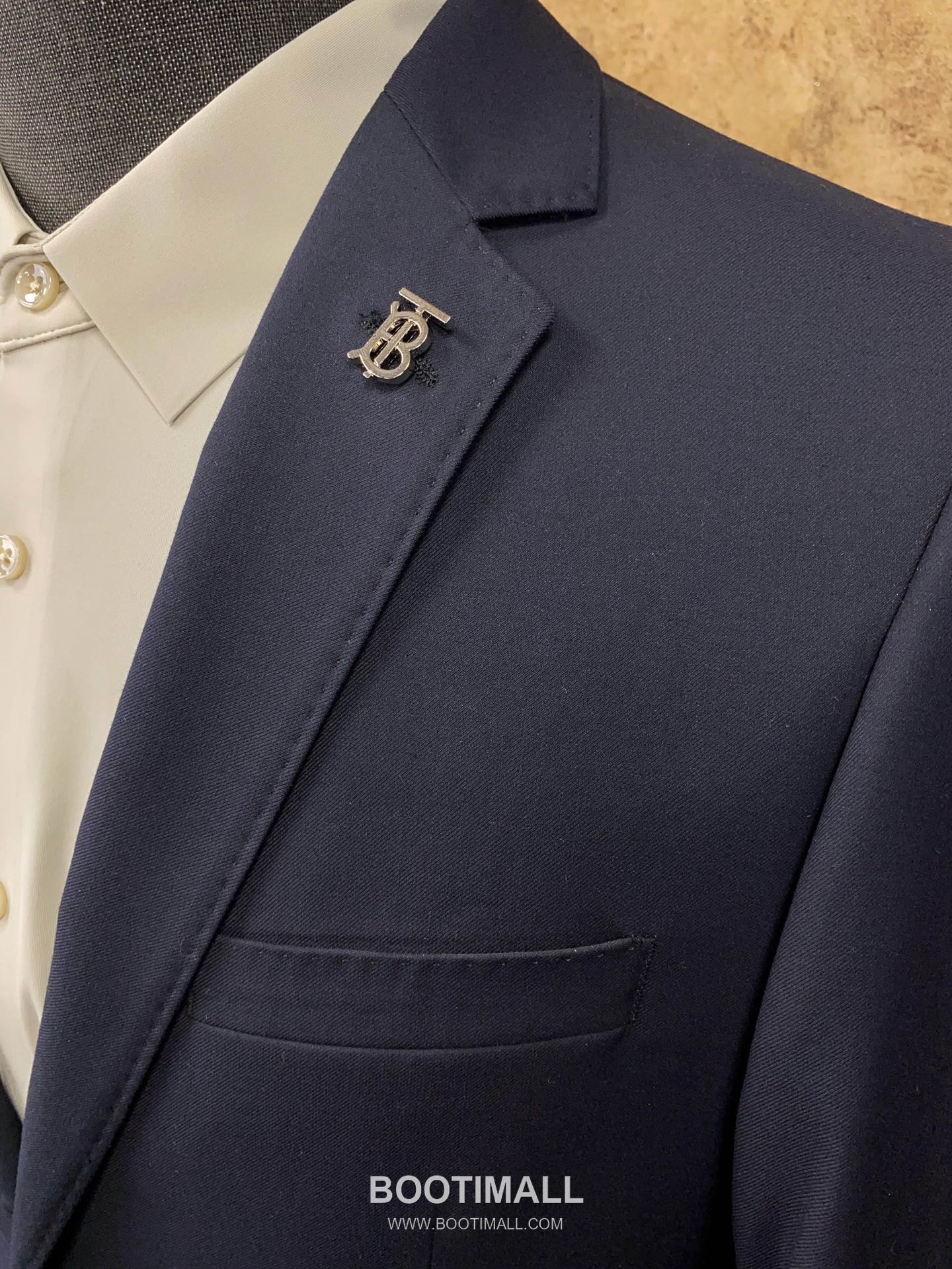 Louis Vuitton 2025 F/W Wool Blend Suit Set Jacket Pants with Tailored Fit 루이비통 2025FW 울 블렌드 네이비 재킷 팬츠 수트세트 33